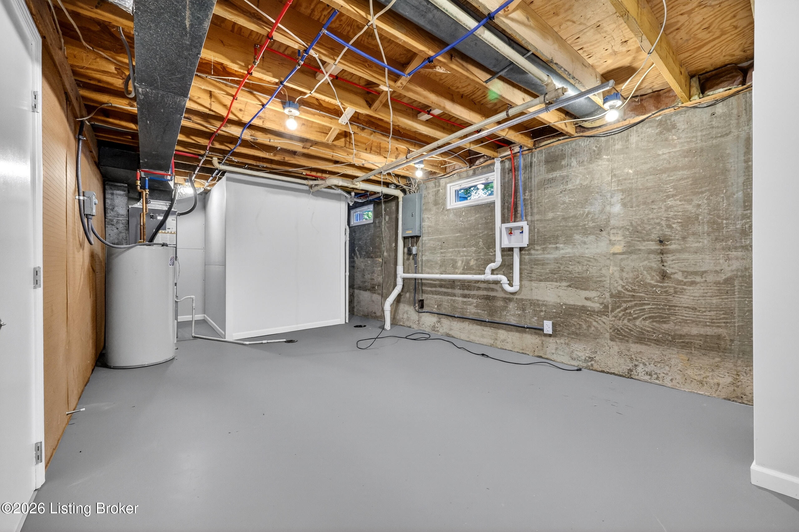 5905 Carmelwood Cir