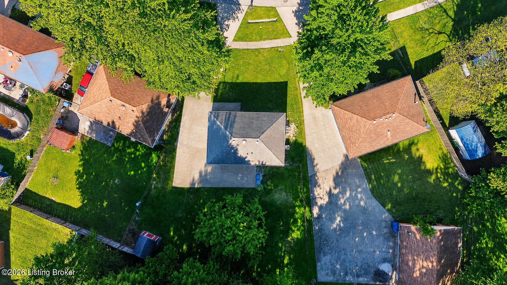 5905 Carmelwood Cir