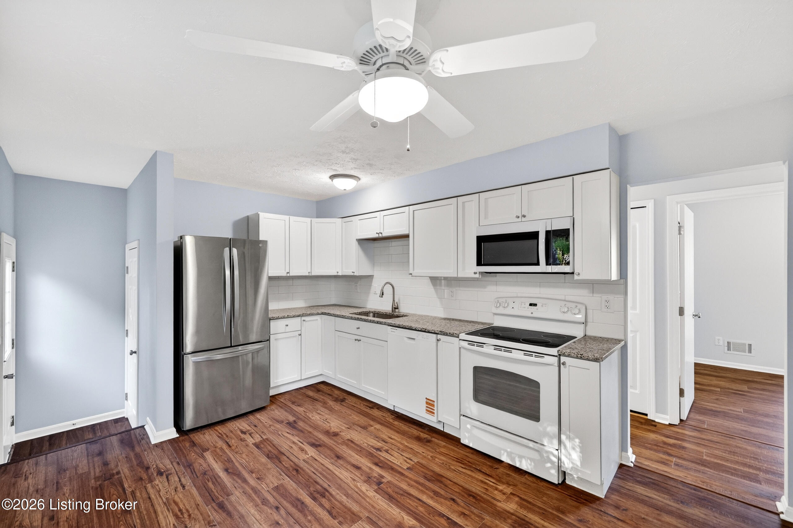 5905 Carmelwood Cir