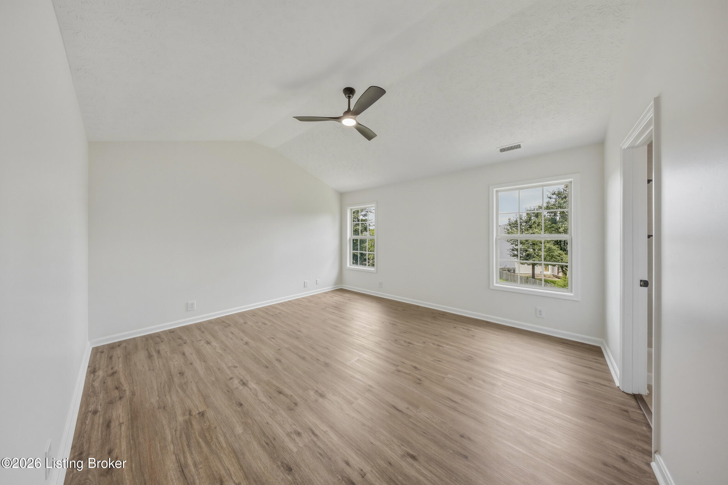 203 Taos Trail