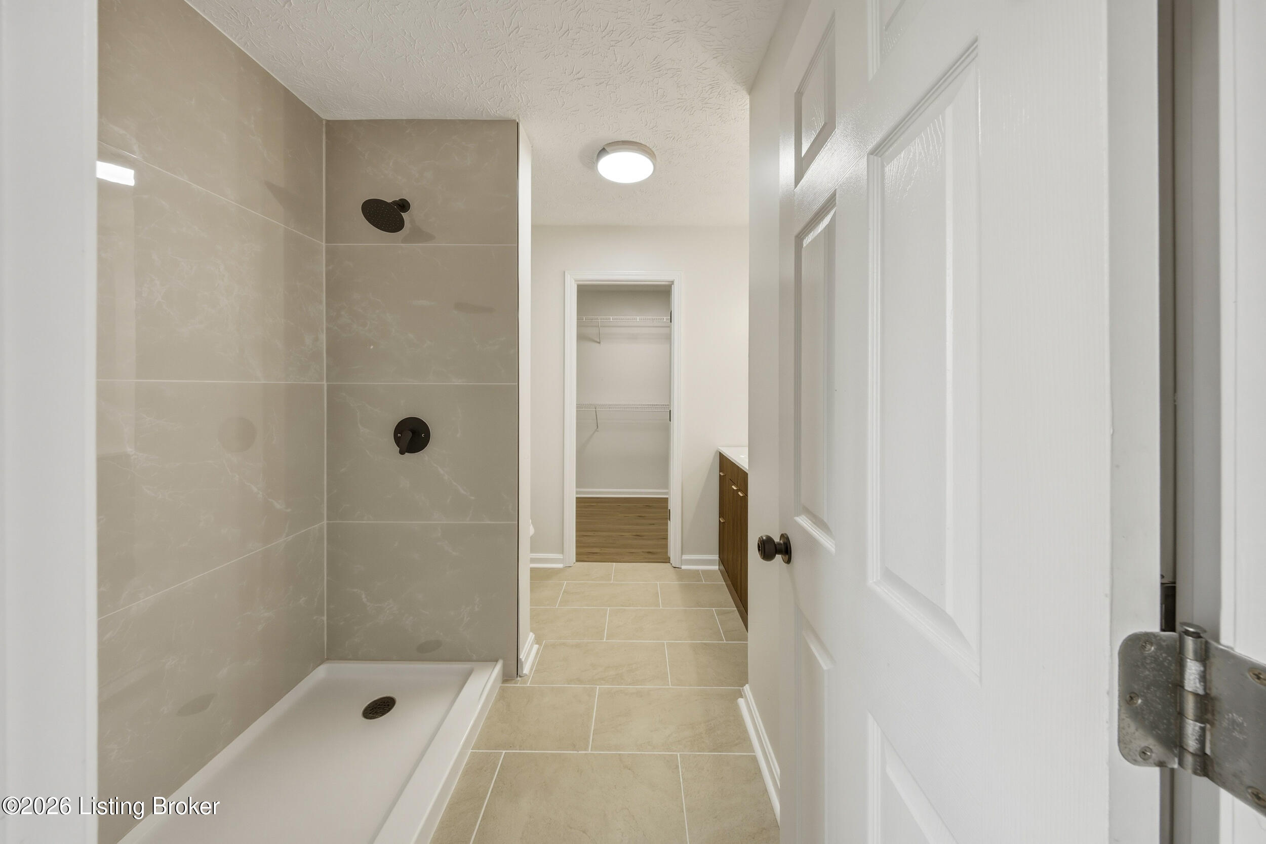 203 Taos Trail