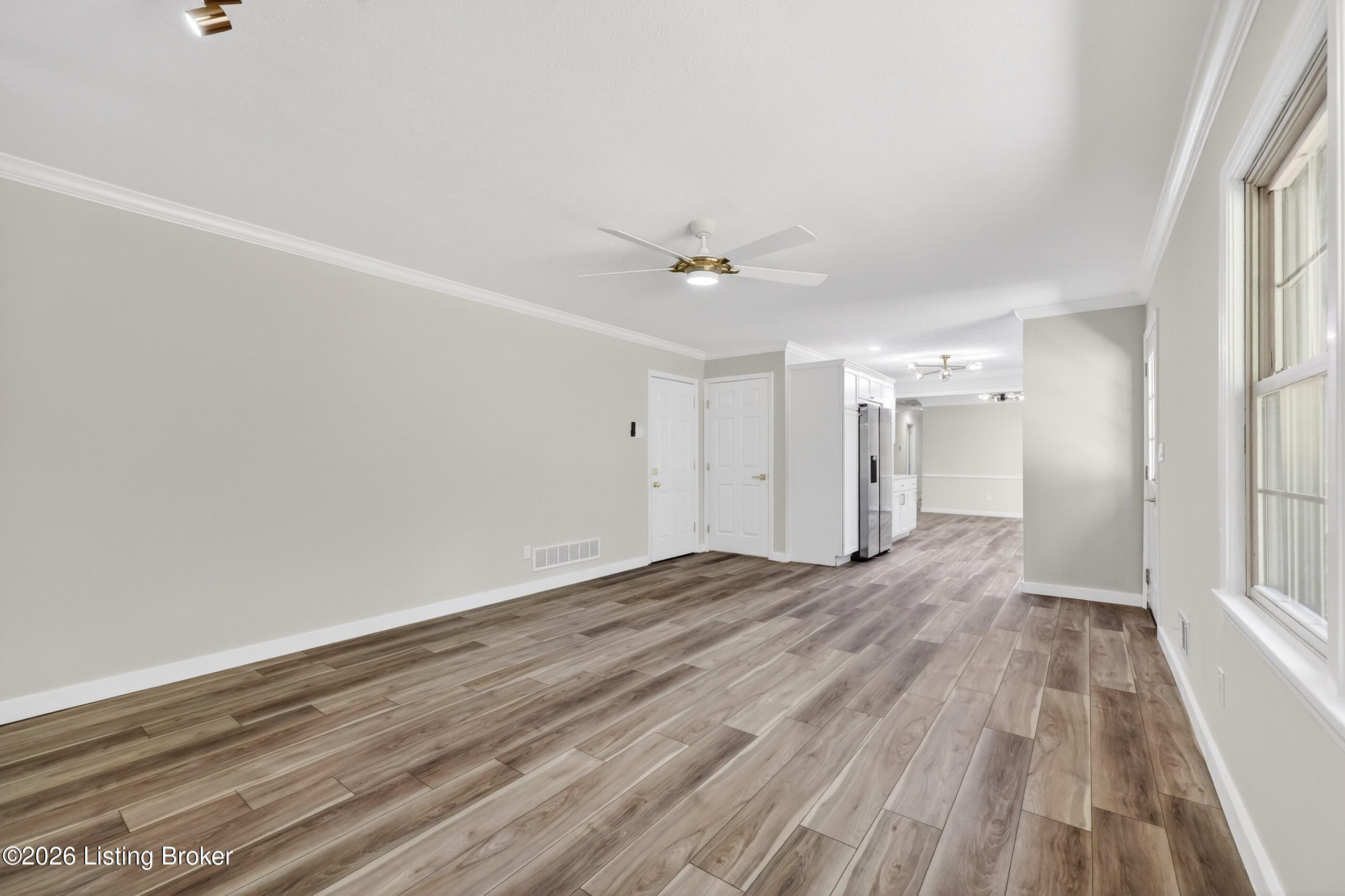 9206 Lakeridge Dr