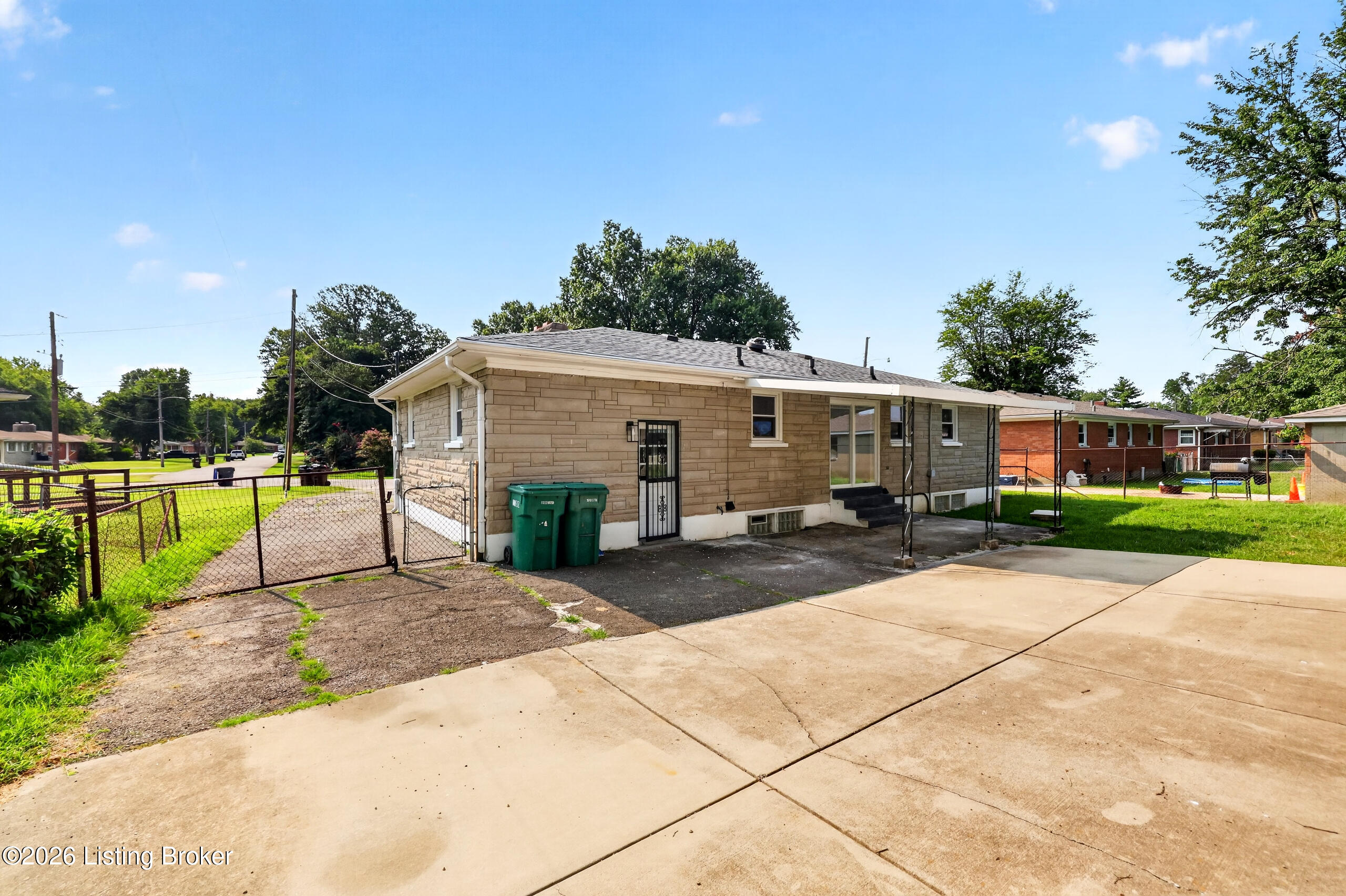 3009 Teakwood Cir