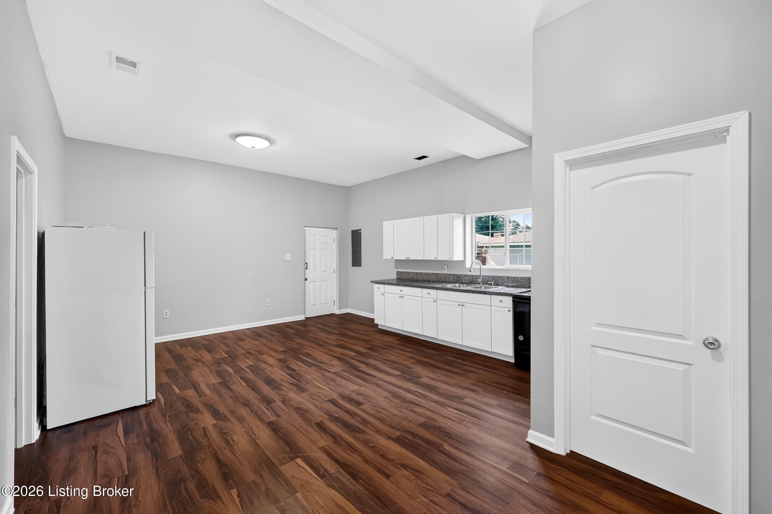 3009 Teakwood Cir