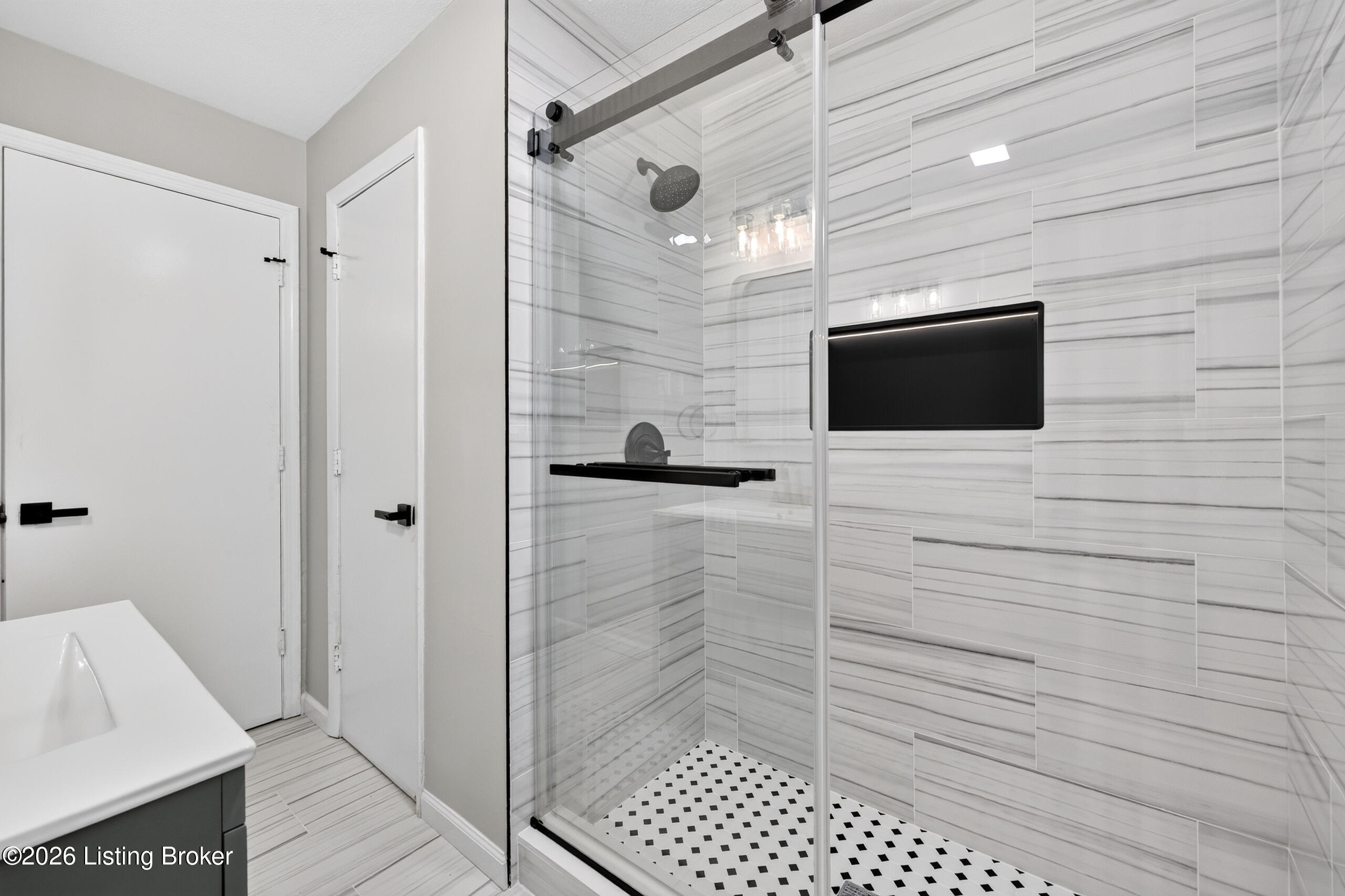 3009 Teakwood Cir