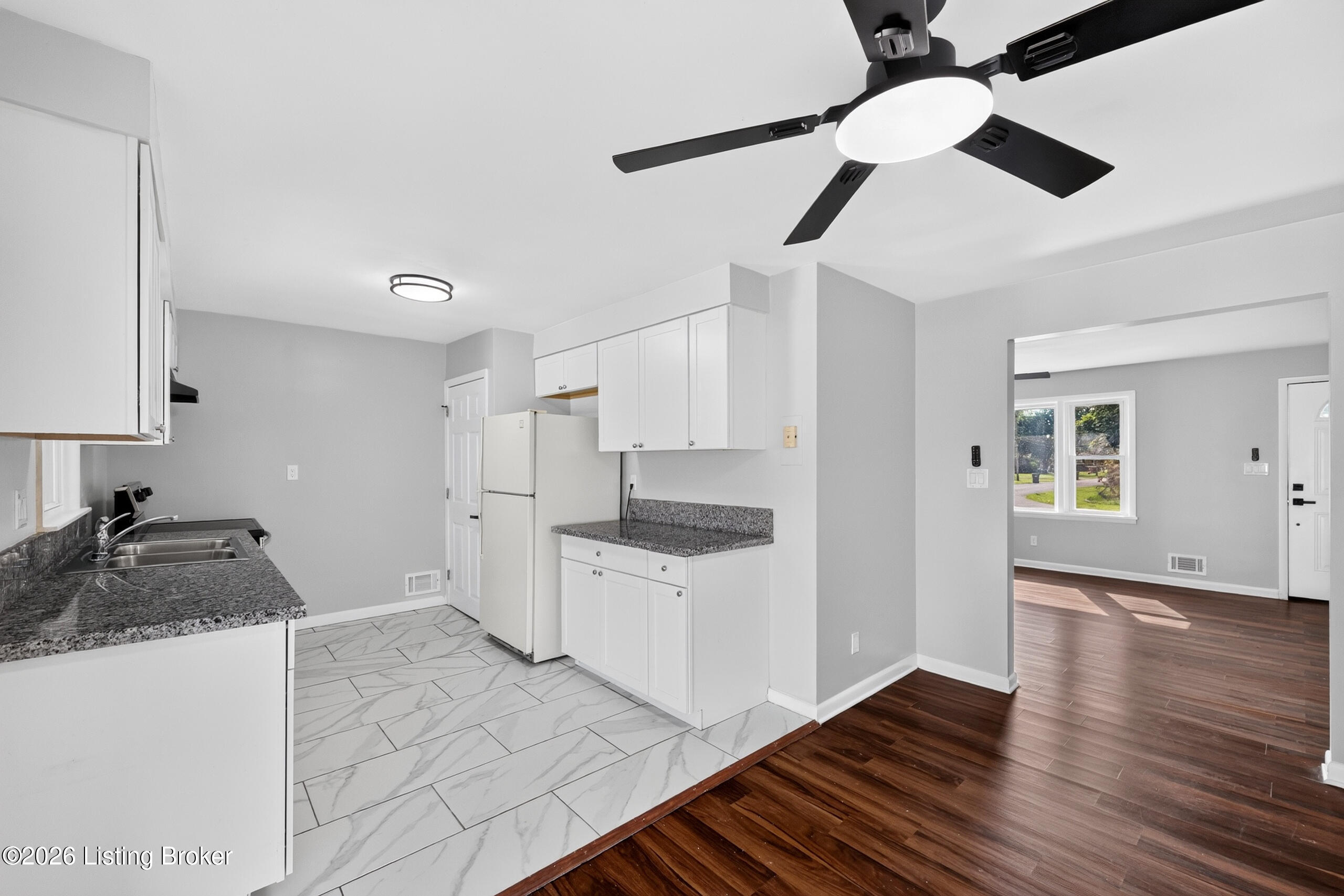 3009 Teakwood Cir