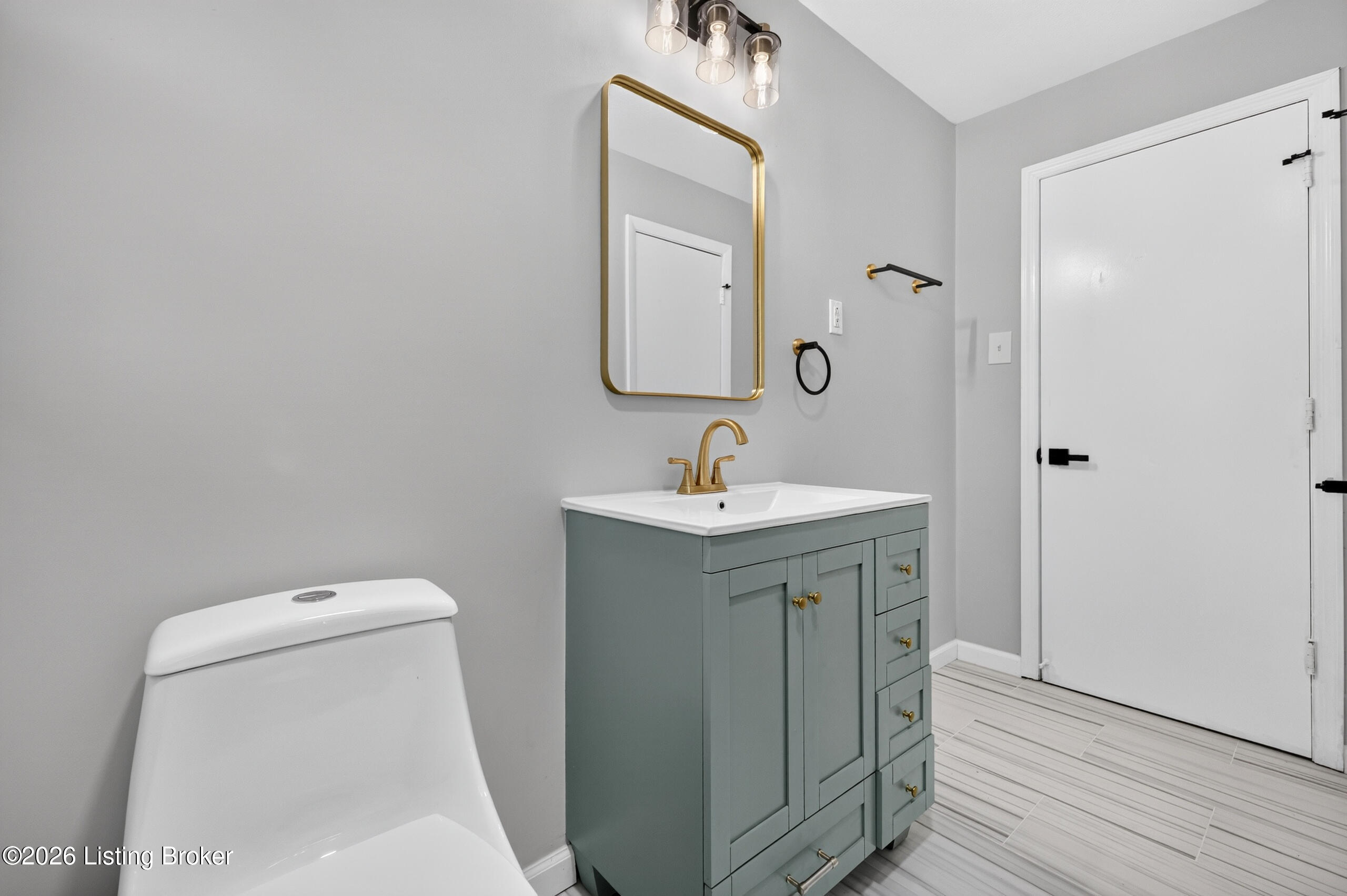 3009 Teakwood Cir