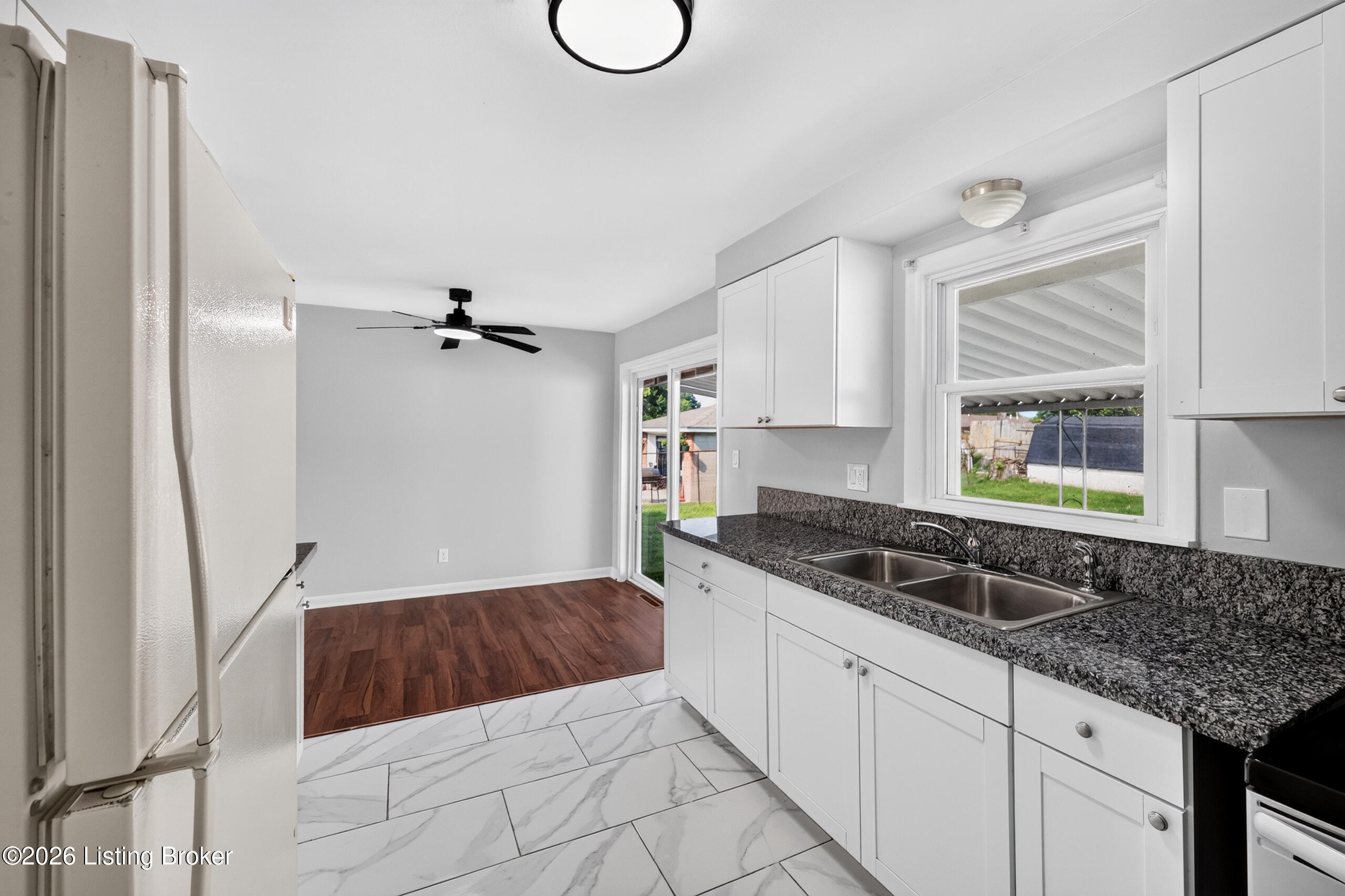 3009 Teakwood Cir