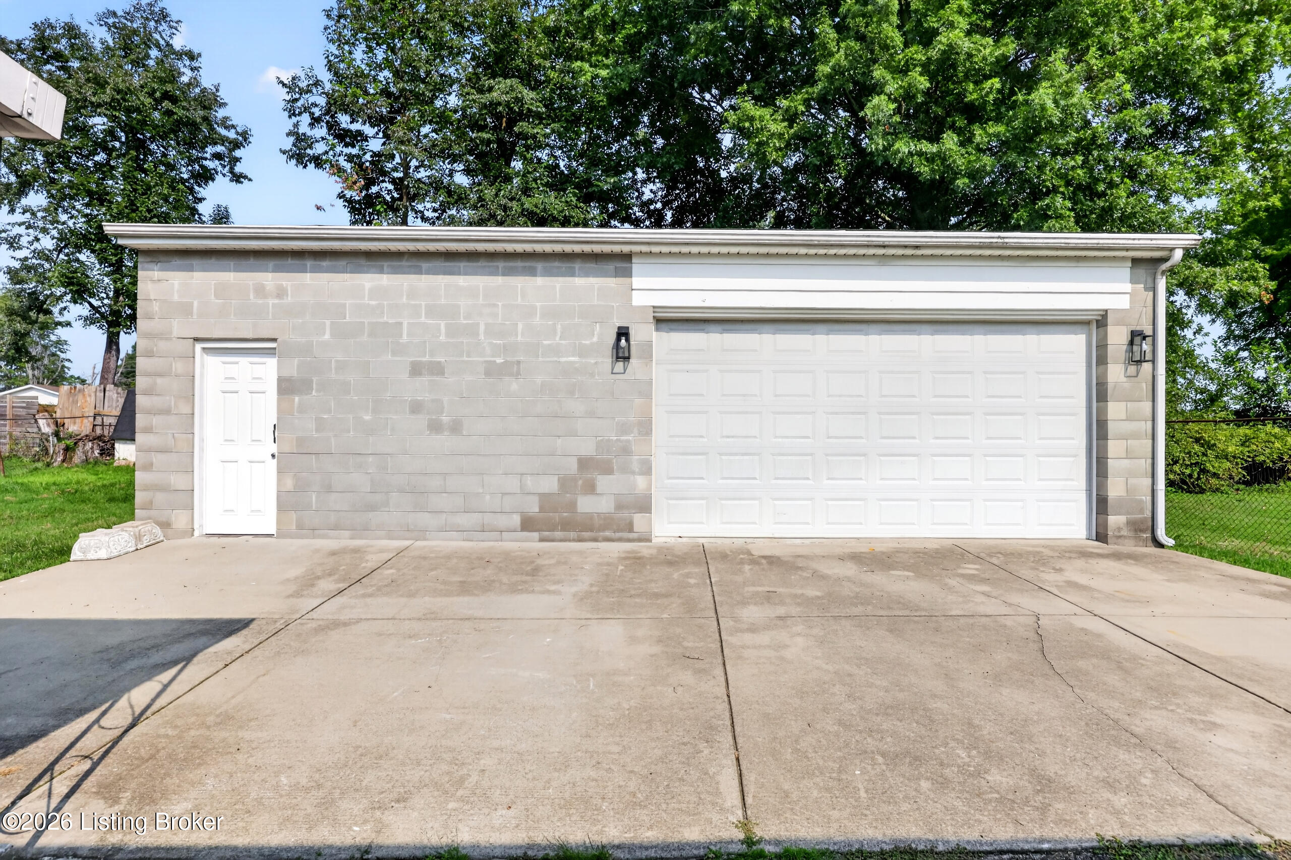 3009 Teakwood Cir