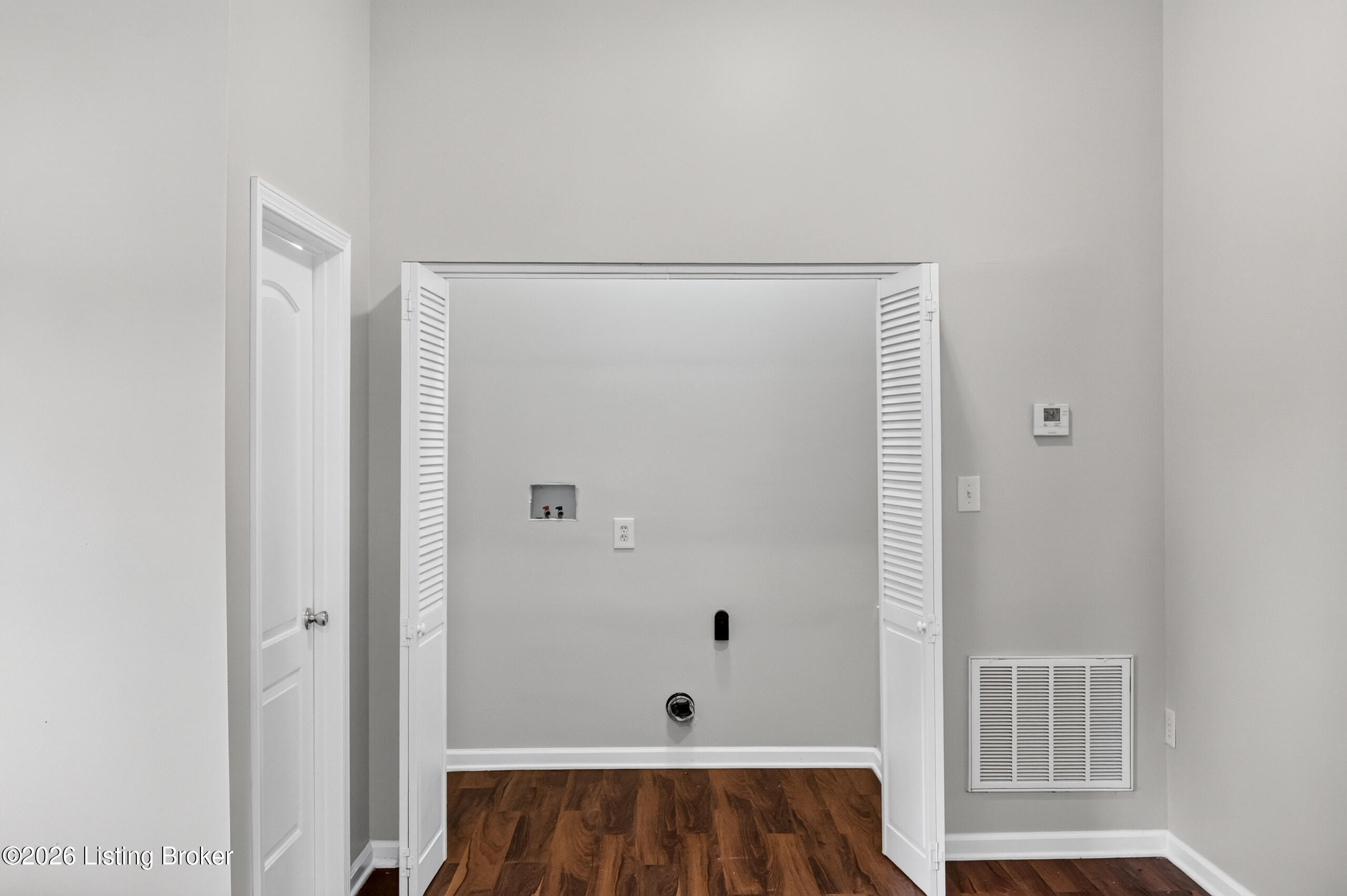 3009 Teakwood Cir