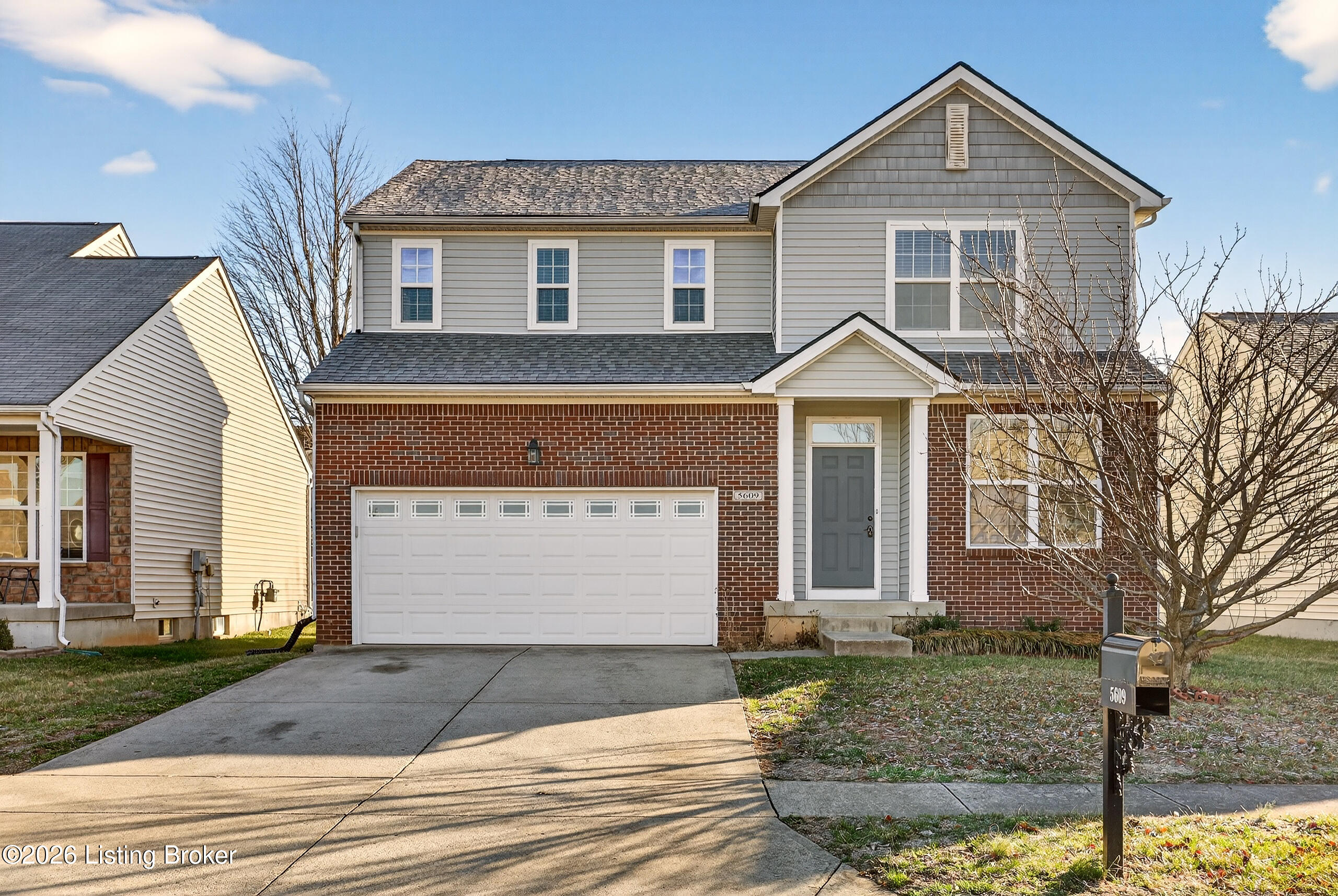 5609 Red Crested Way