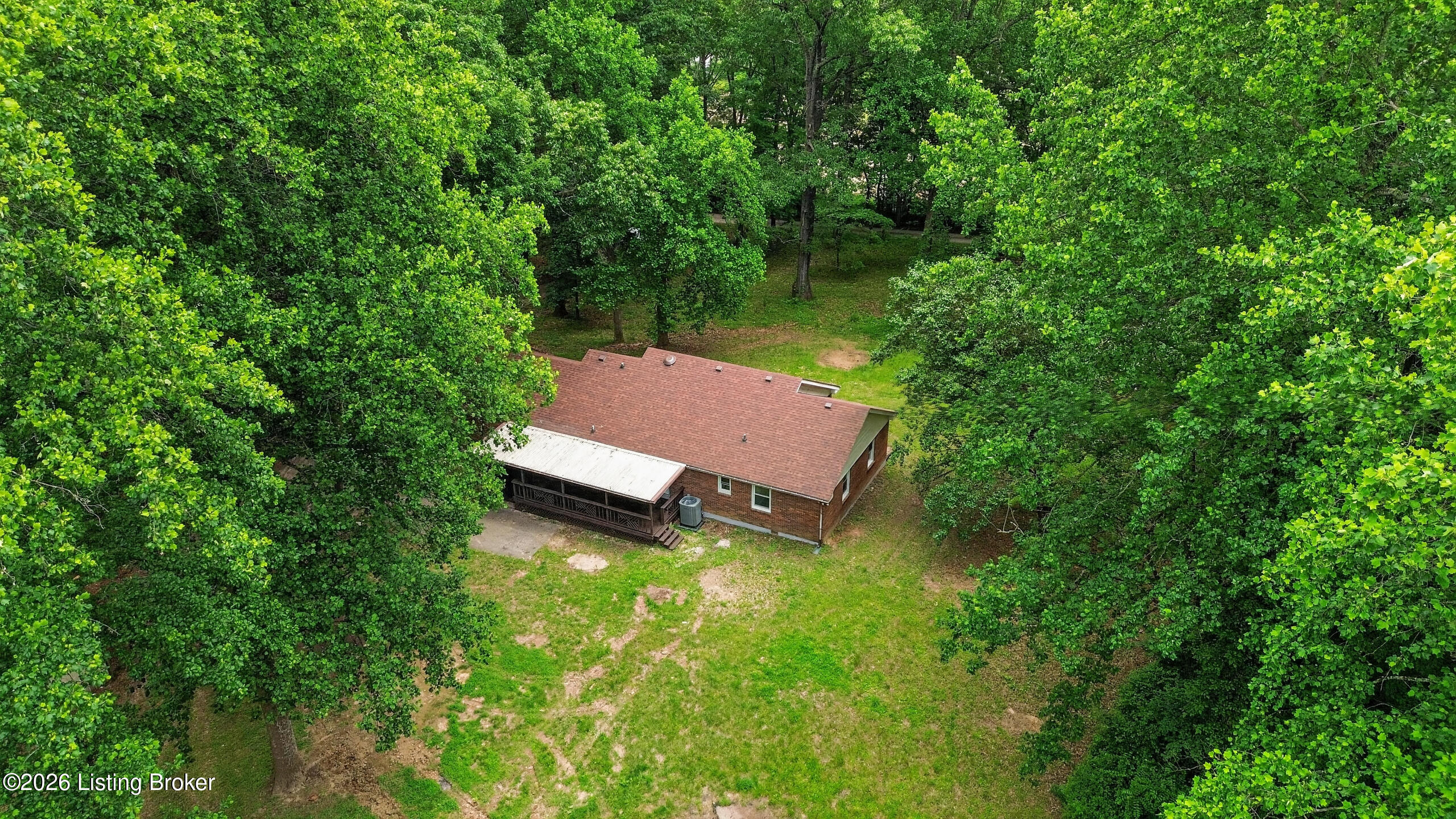 251 Colyer Ln