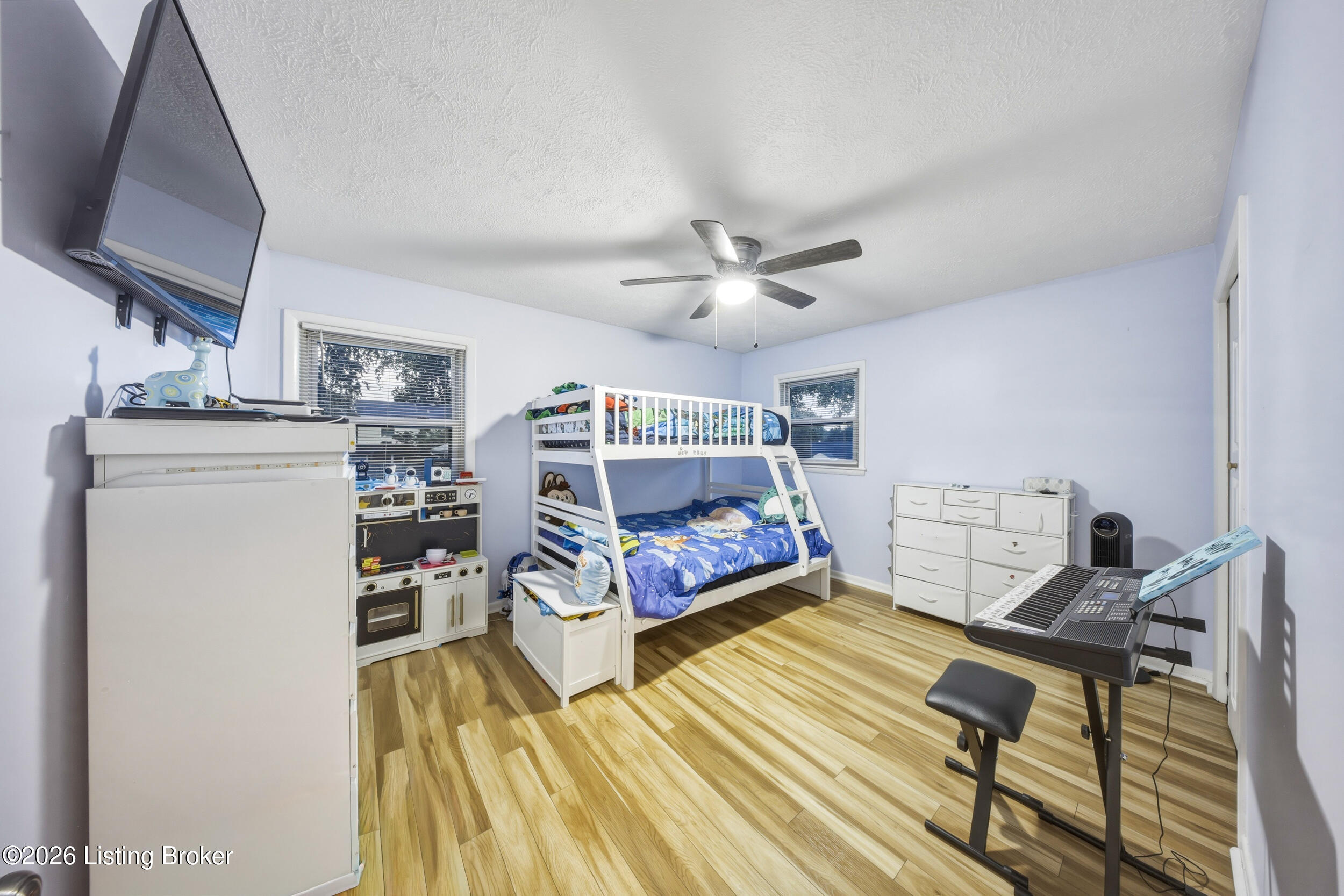 6913 Bellcrest Ct