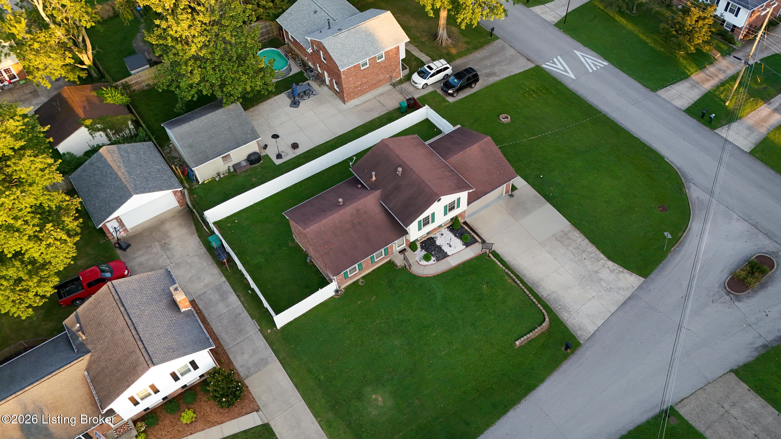 6913 Bellcrest Ct