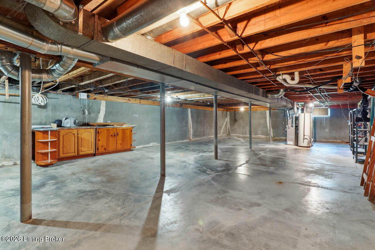 5739 Dorinda Dr