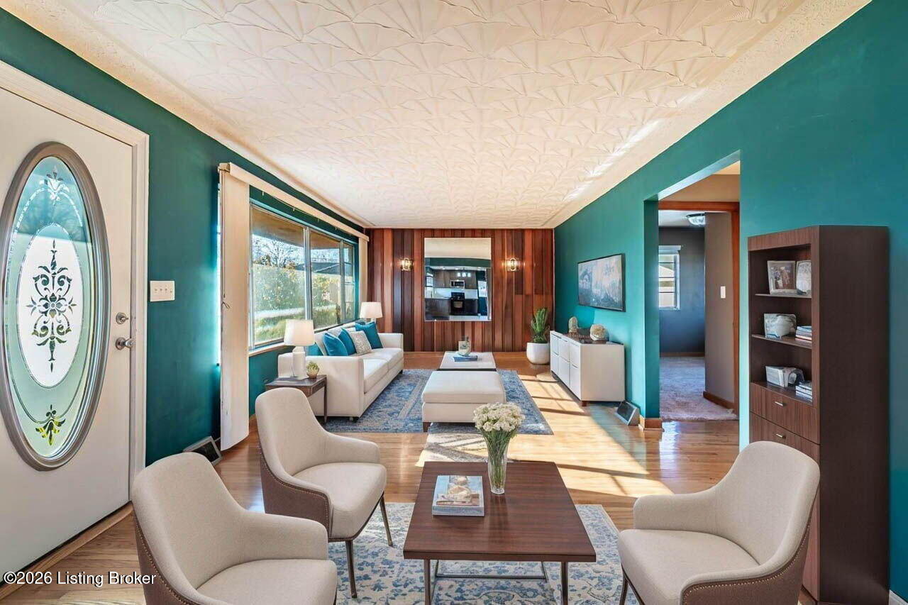 5739 Dorinda Dr