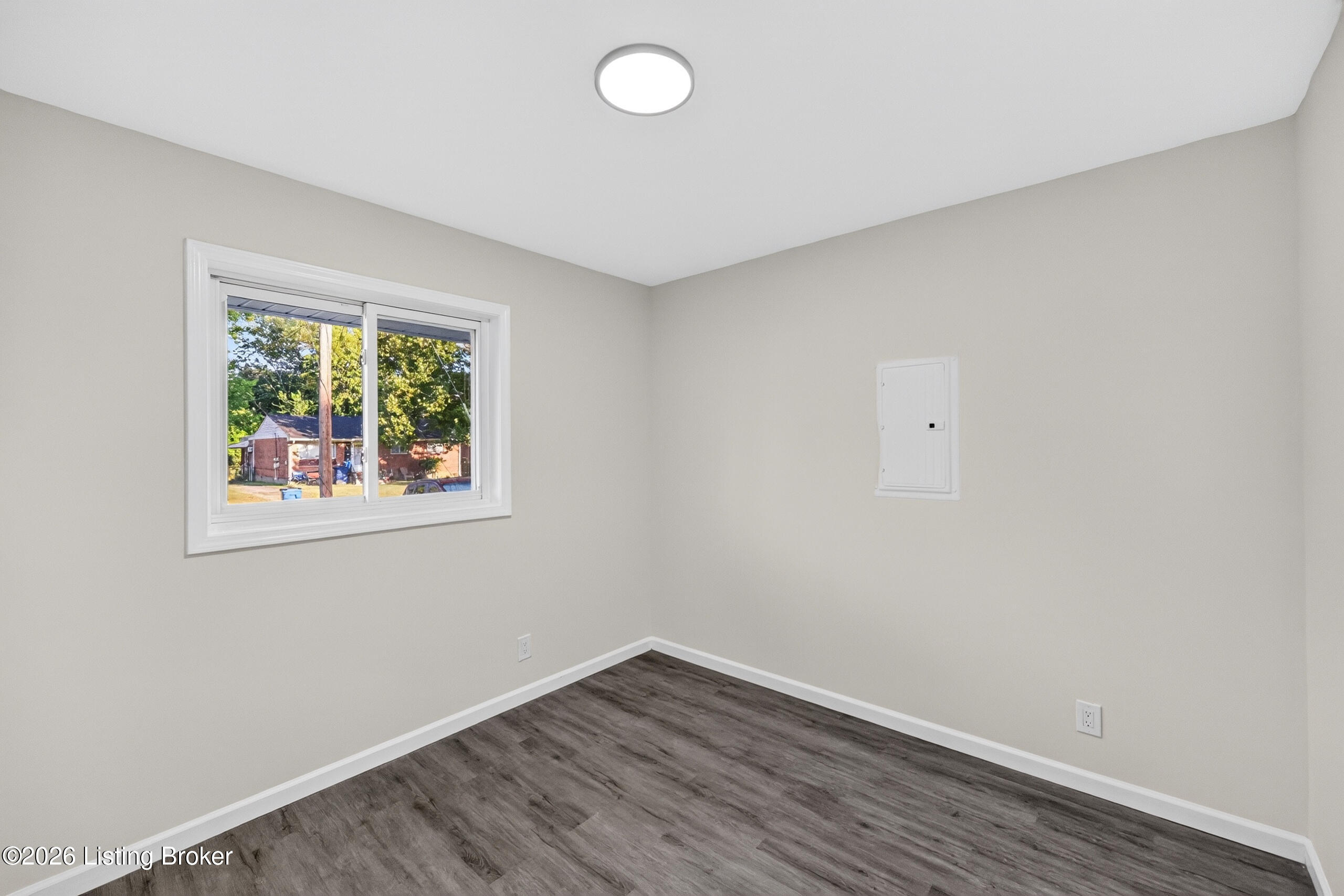 9817 Saturn Dr