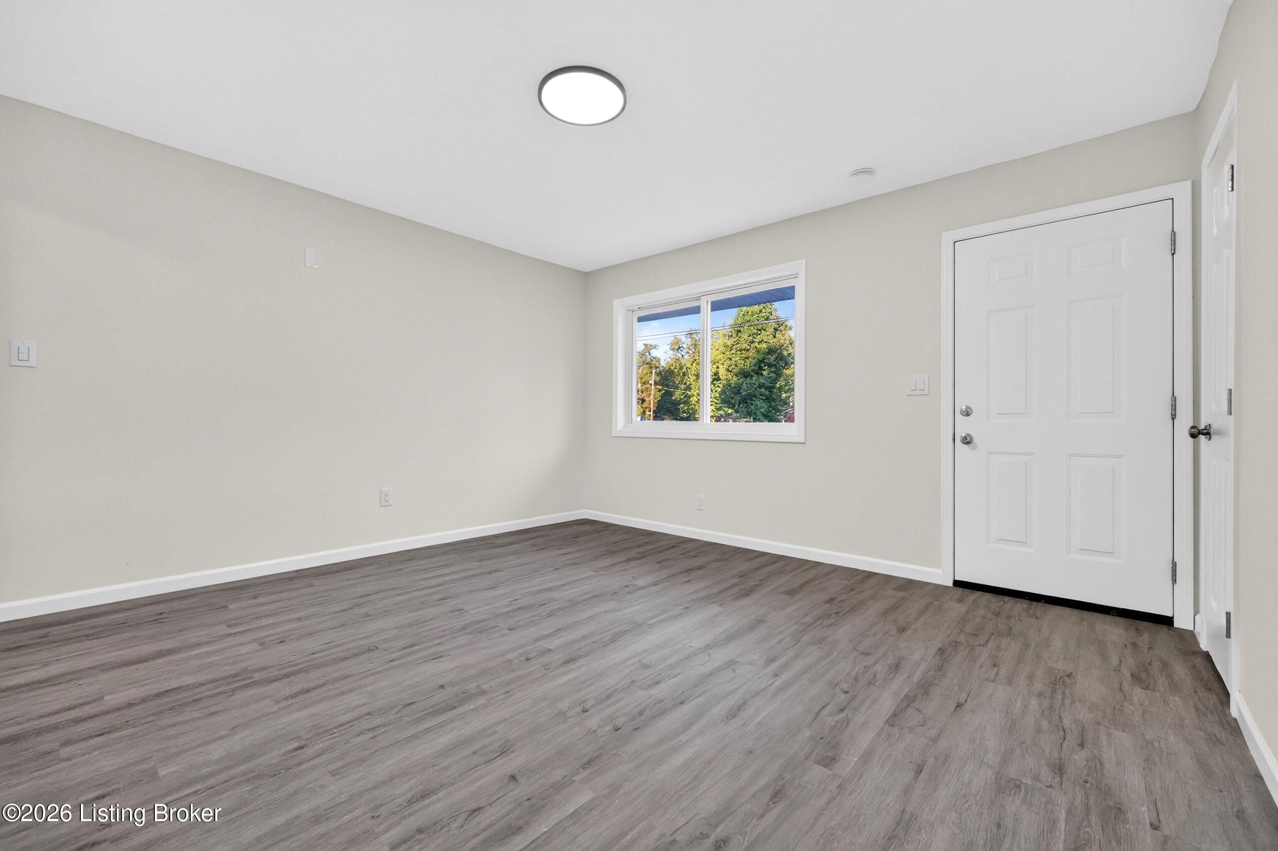 9817 Saturn Dr
