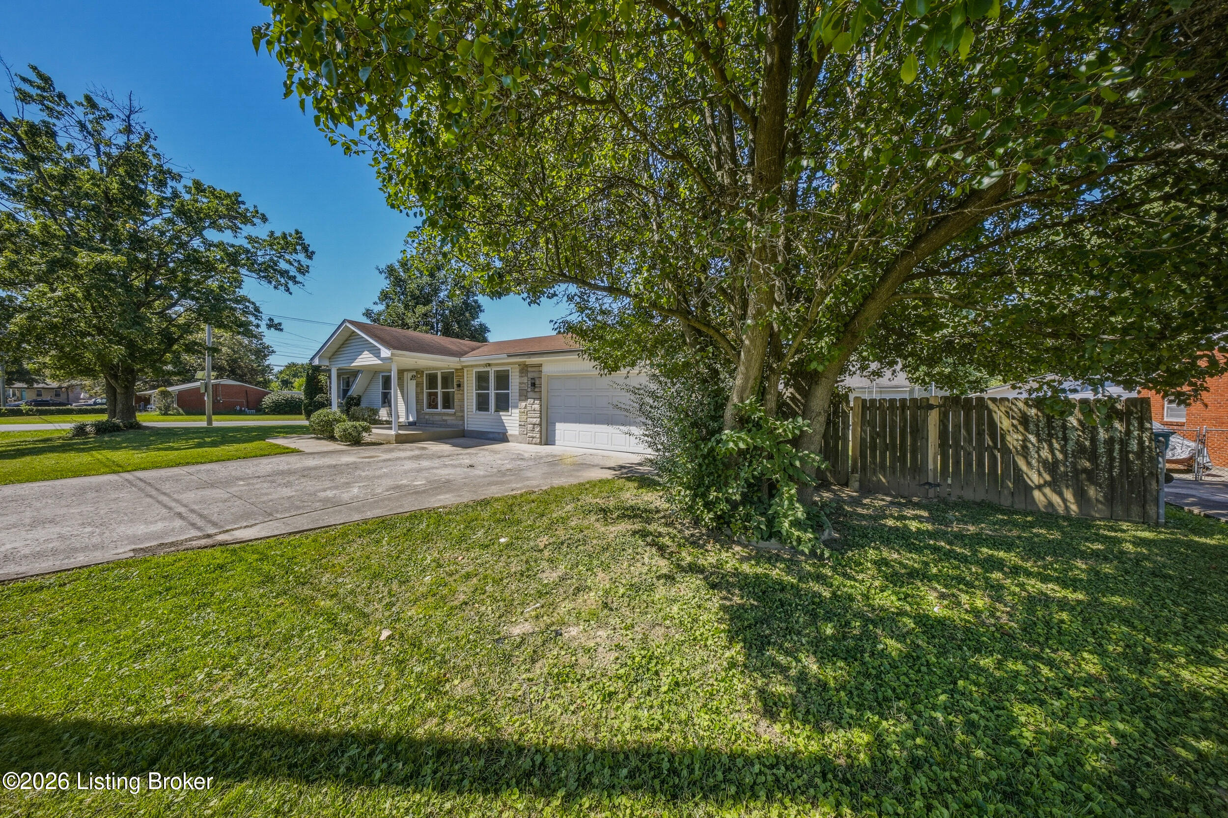 109 N Circlecrest Dr