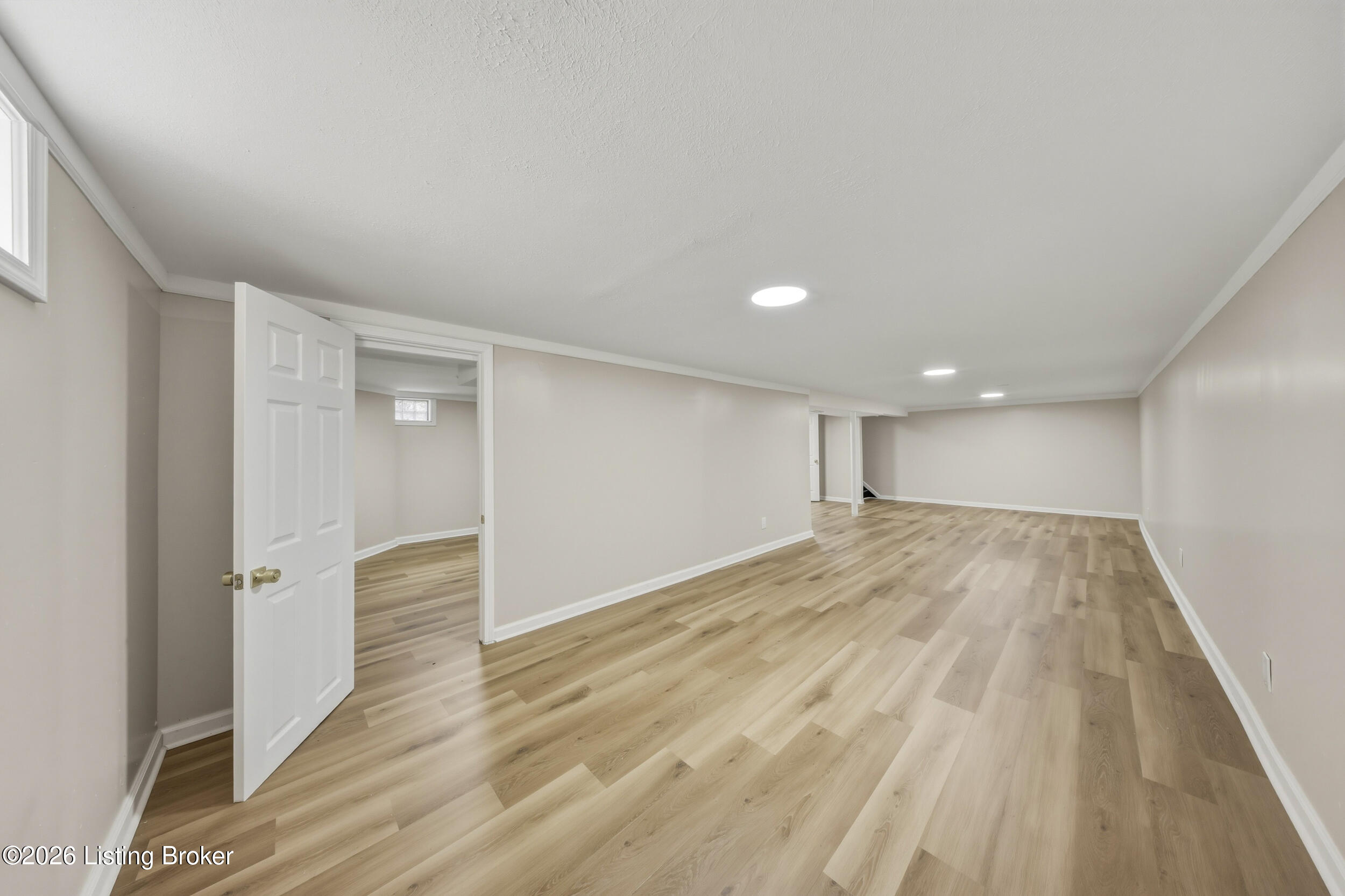 109 N Circlecrest Dr