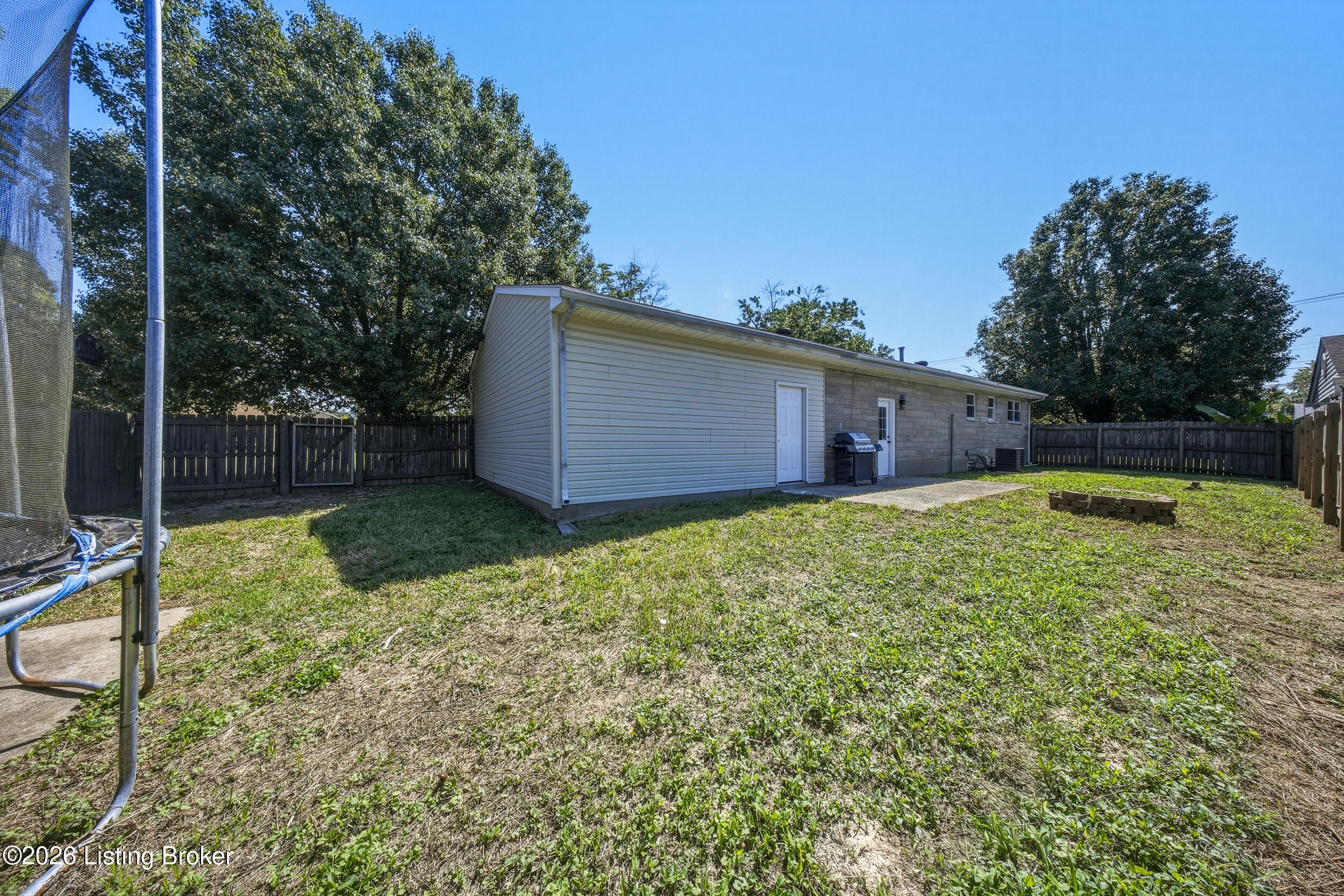 109 N Circlecrest Dr