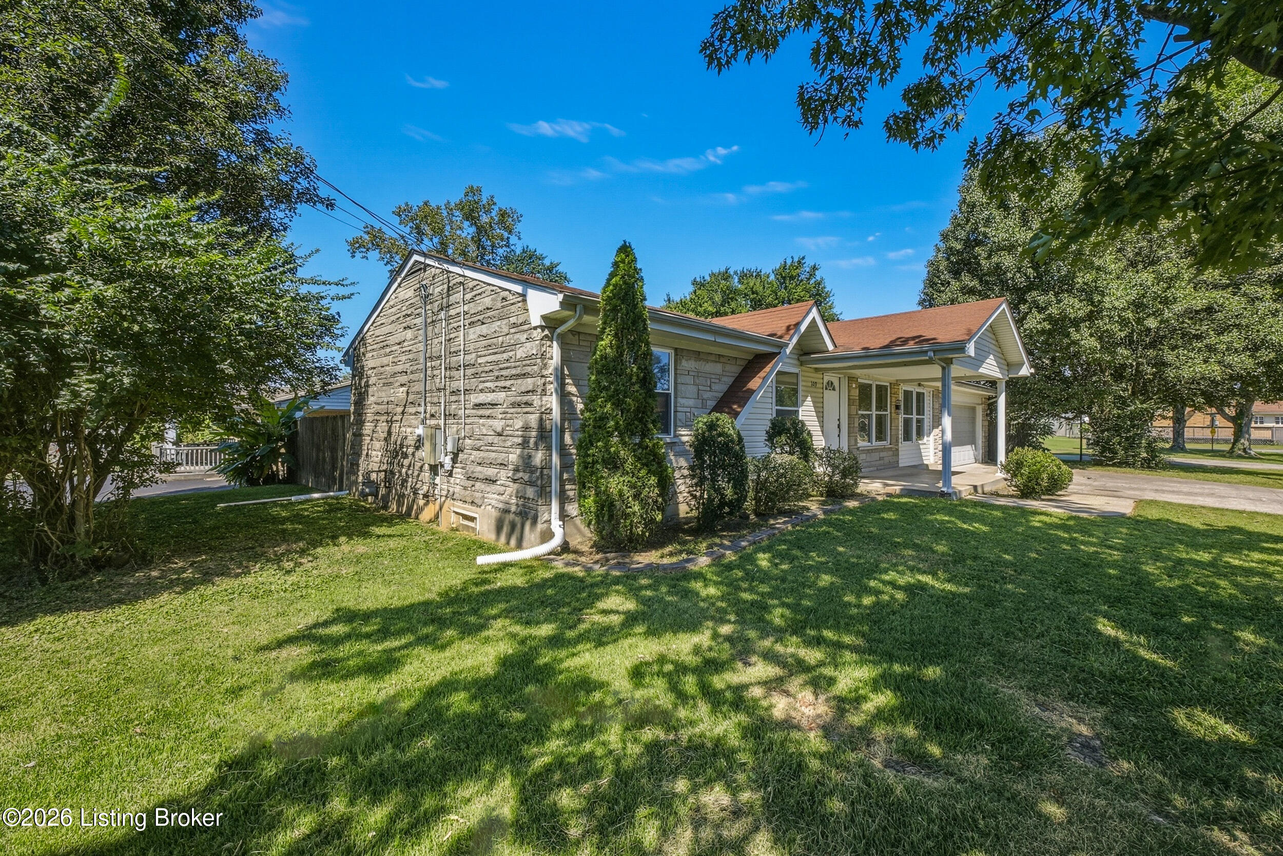 109 N Circlecrest Dr