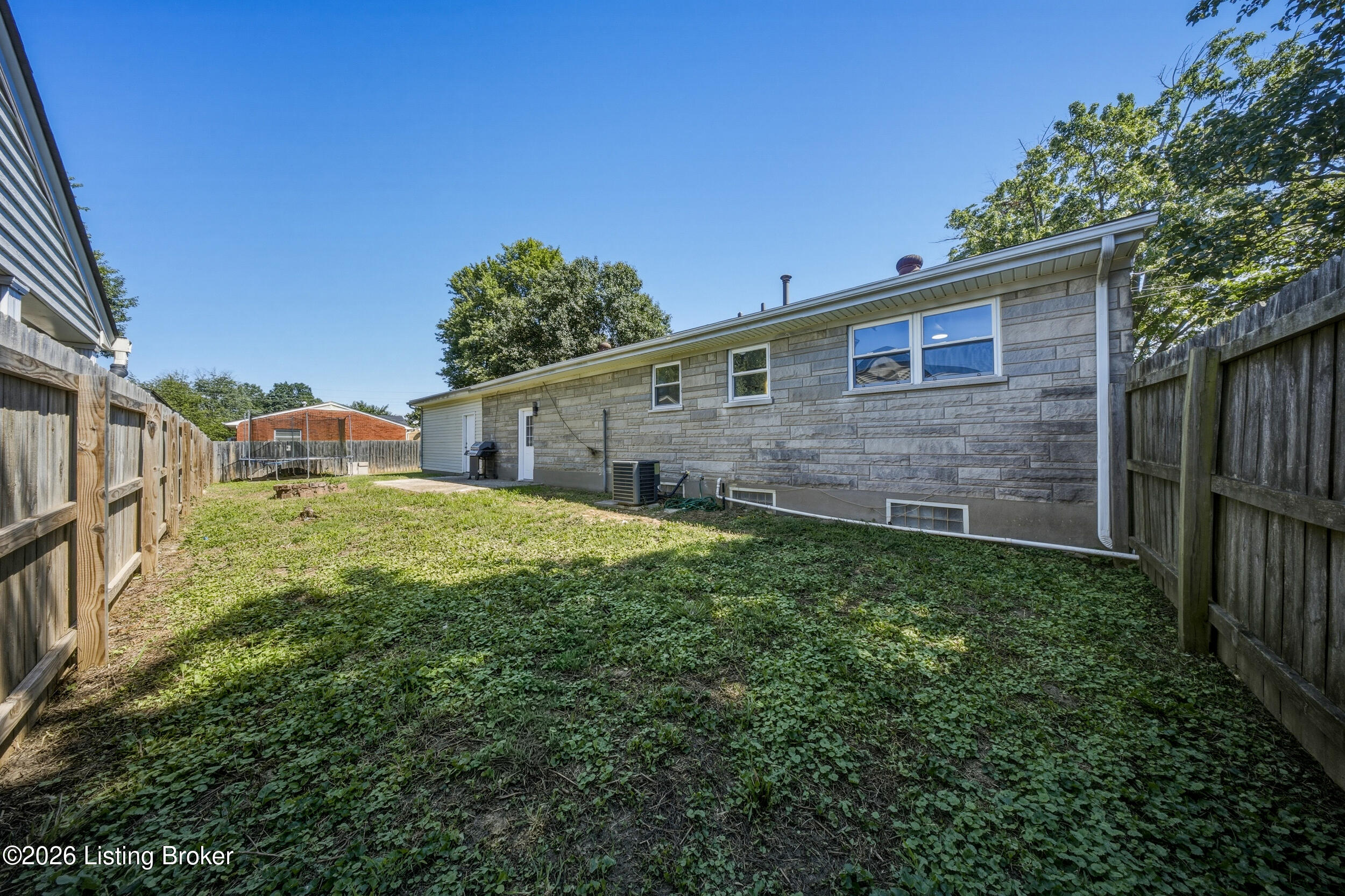 109 N Circlecrest Dr