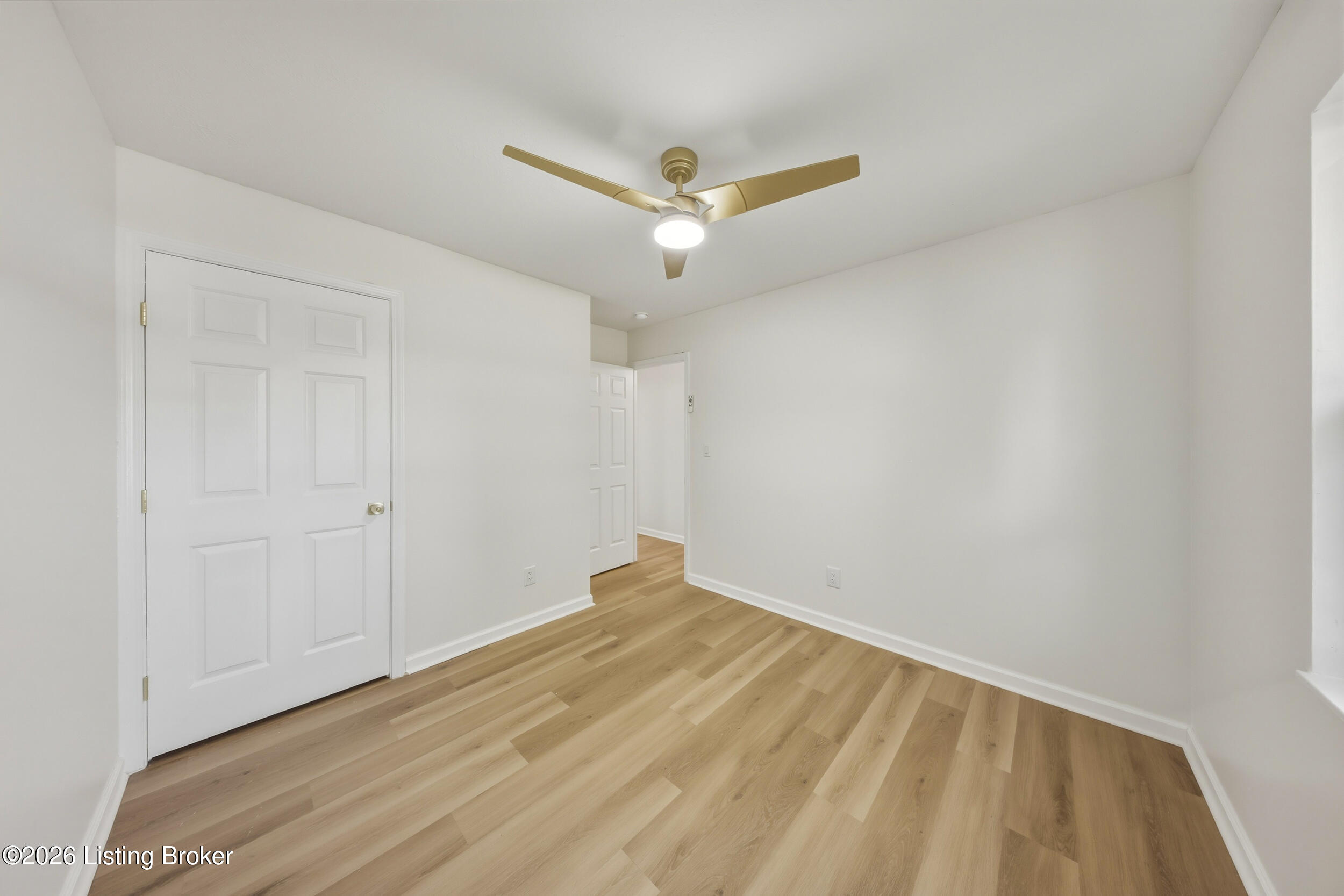 109 N Circlecrest Dr