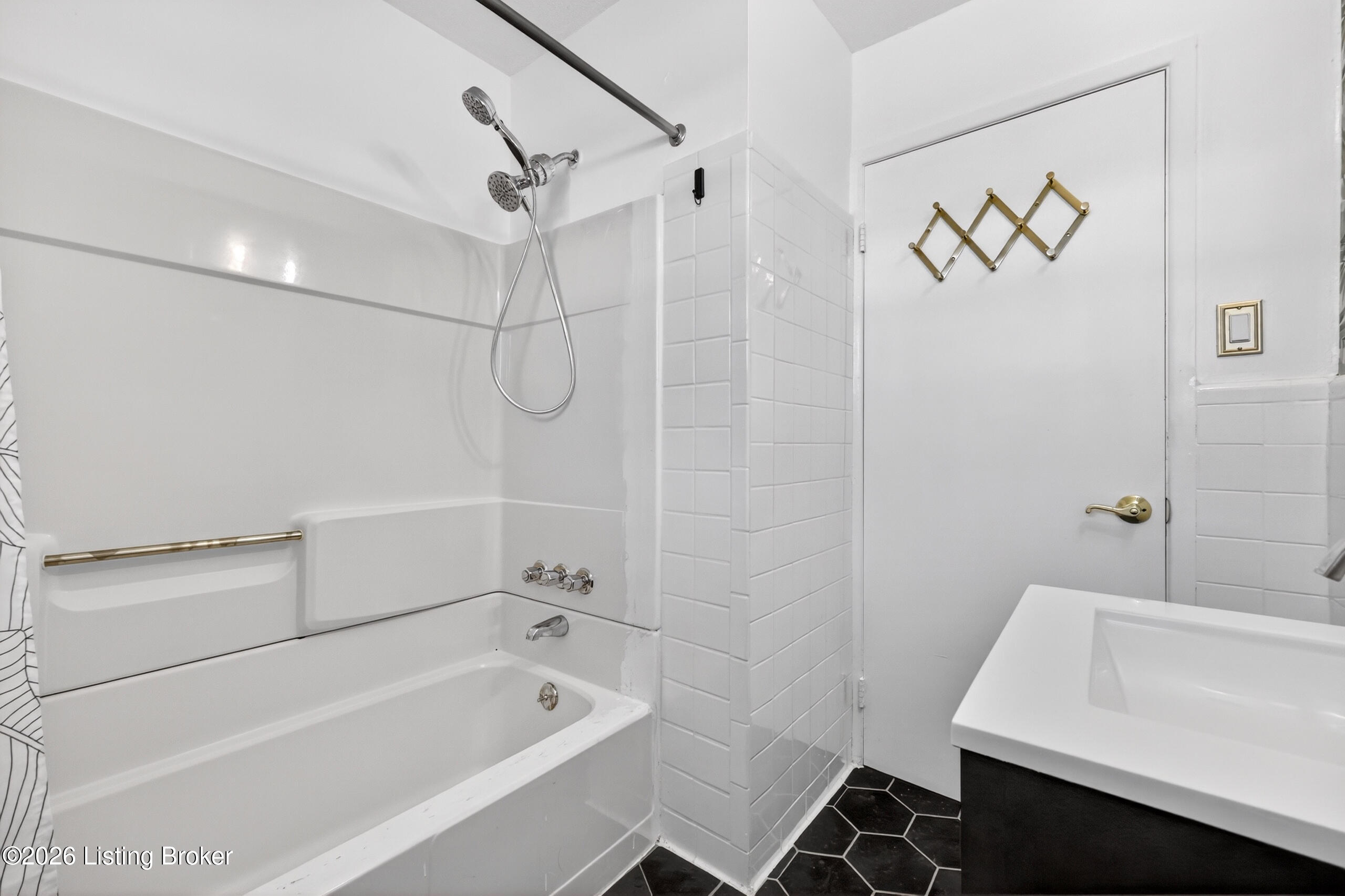 330 E Southside Ct