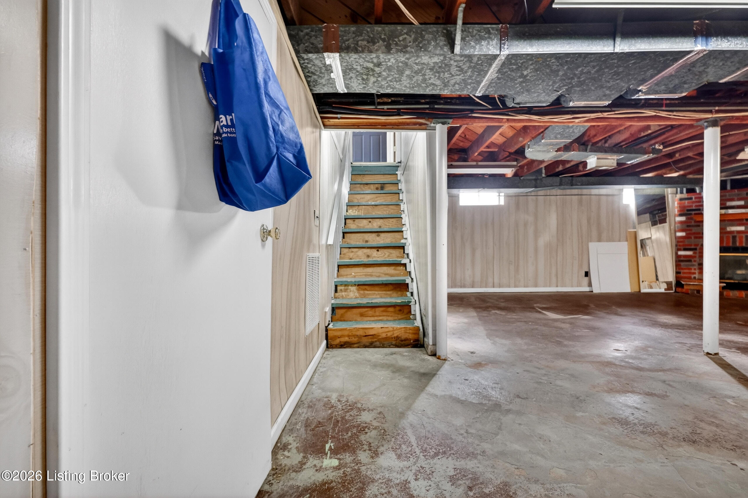 330 E Southside Ct