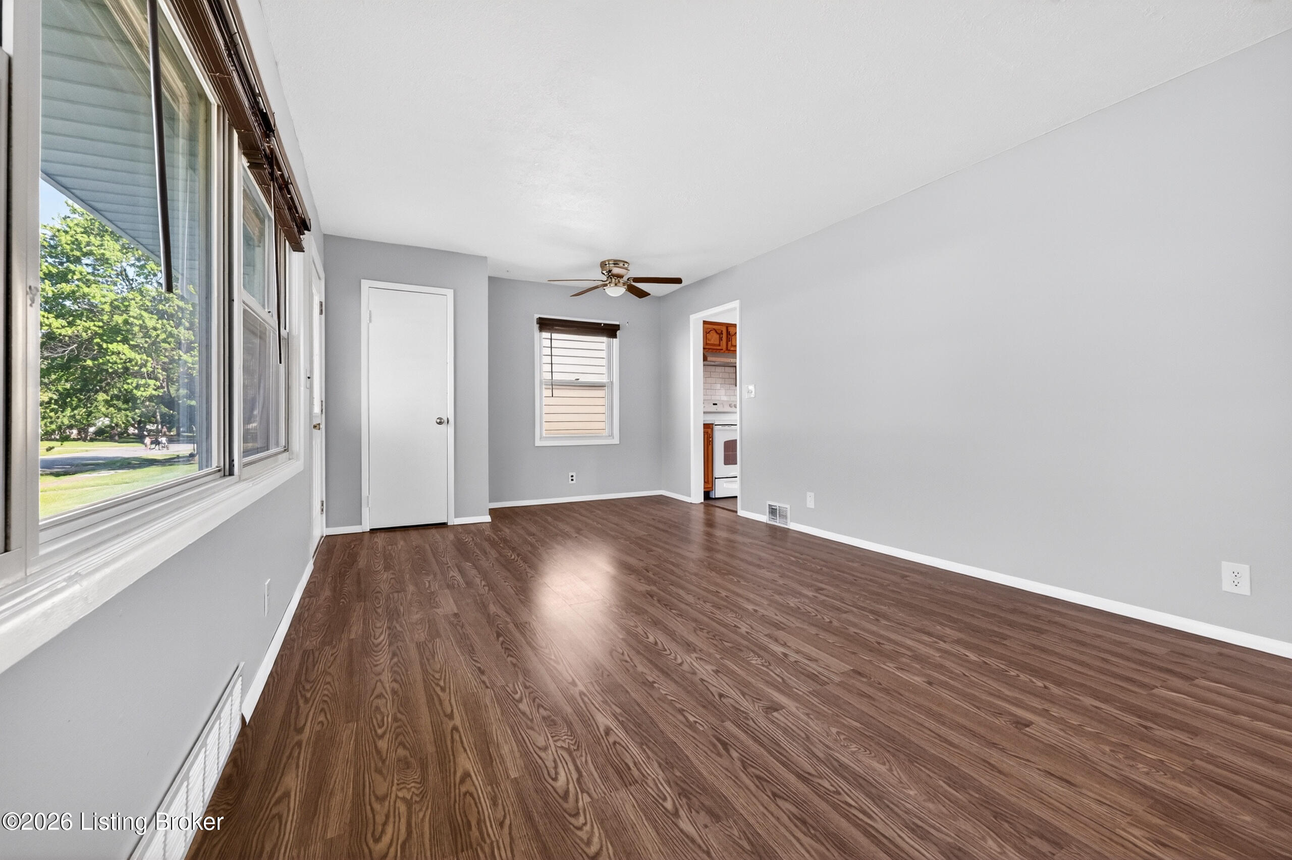 330 E Southside Ct