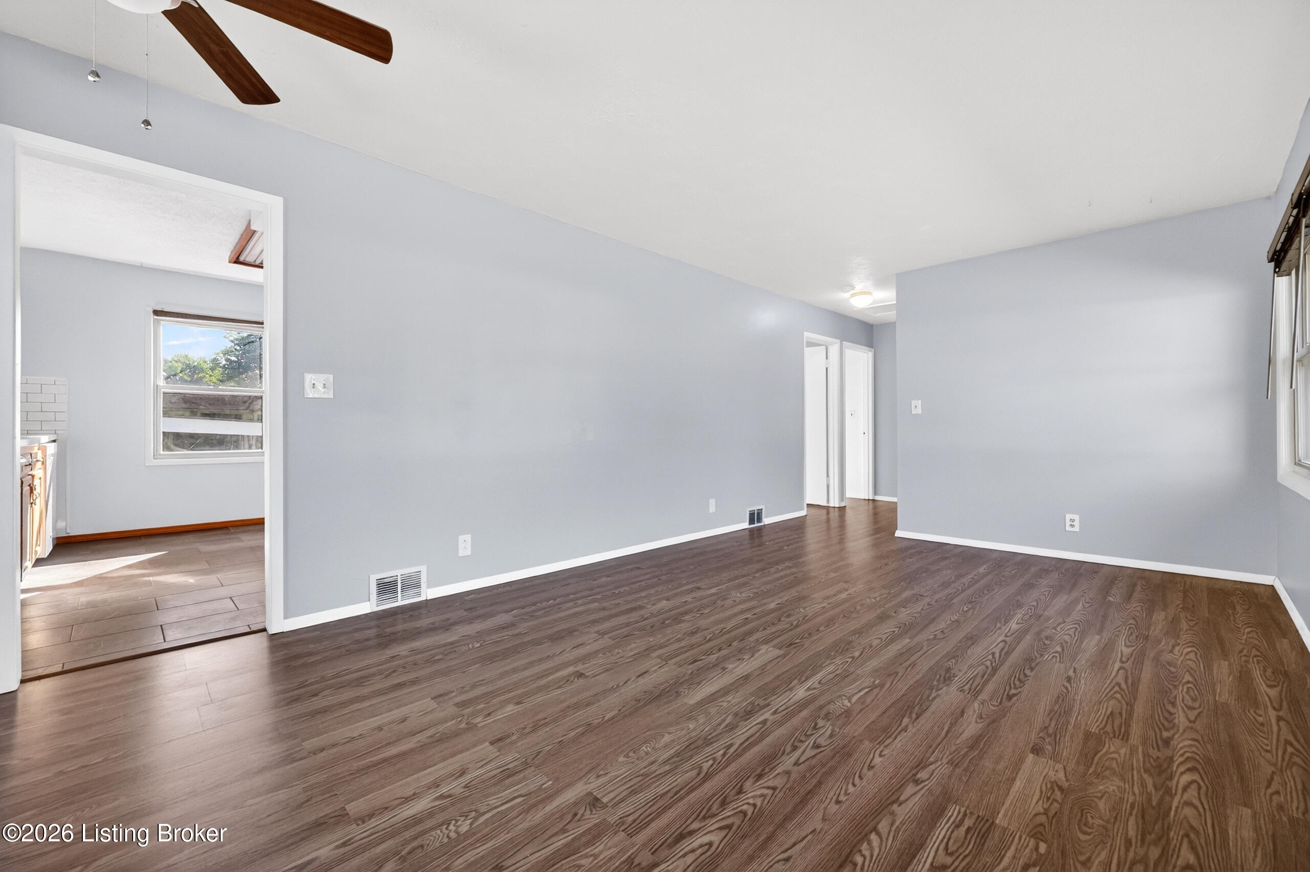 330 E Southside Ct