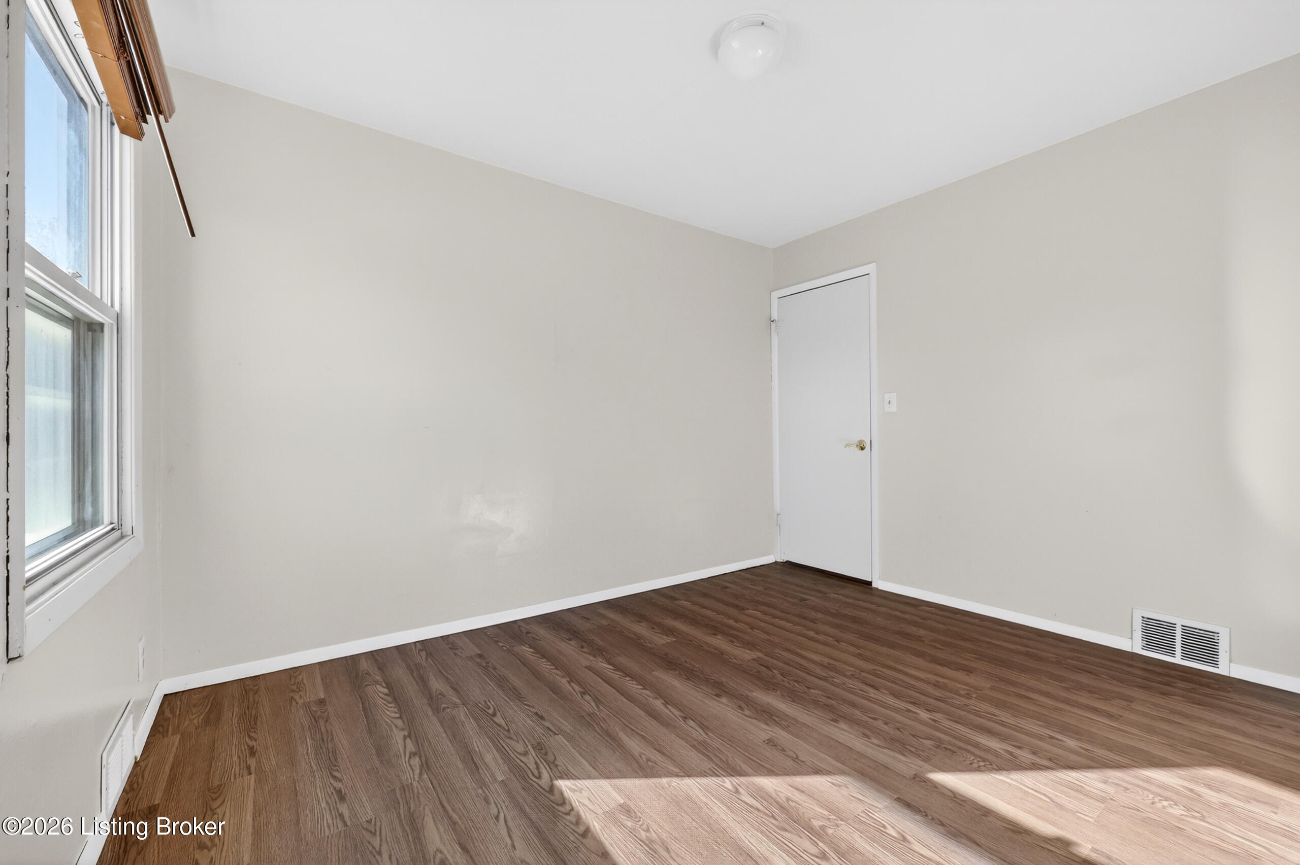 330 E Southside Ct