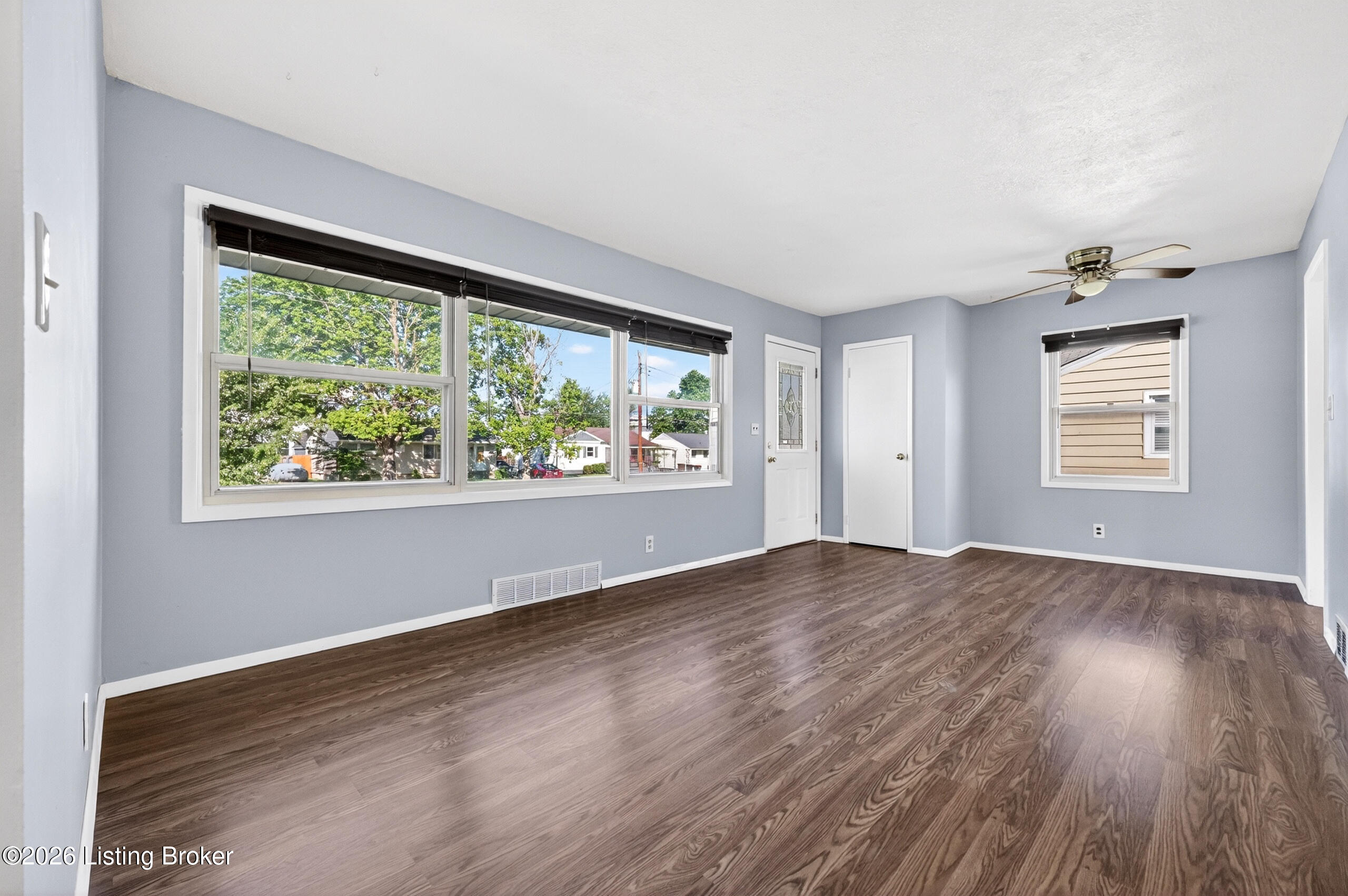 330 E Southside Ct