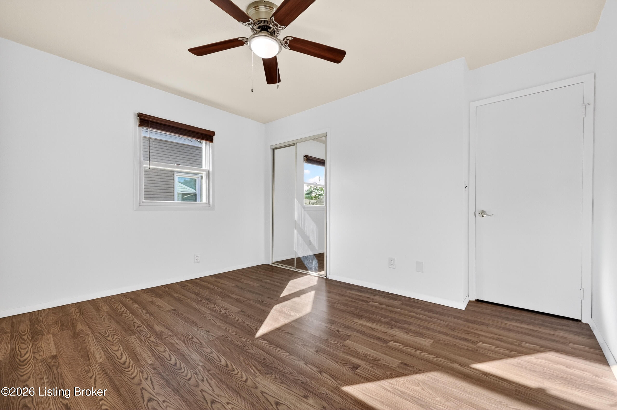 330 E Southside Ct