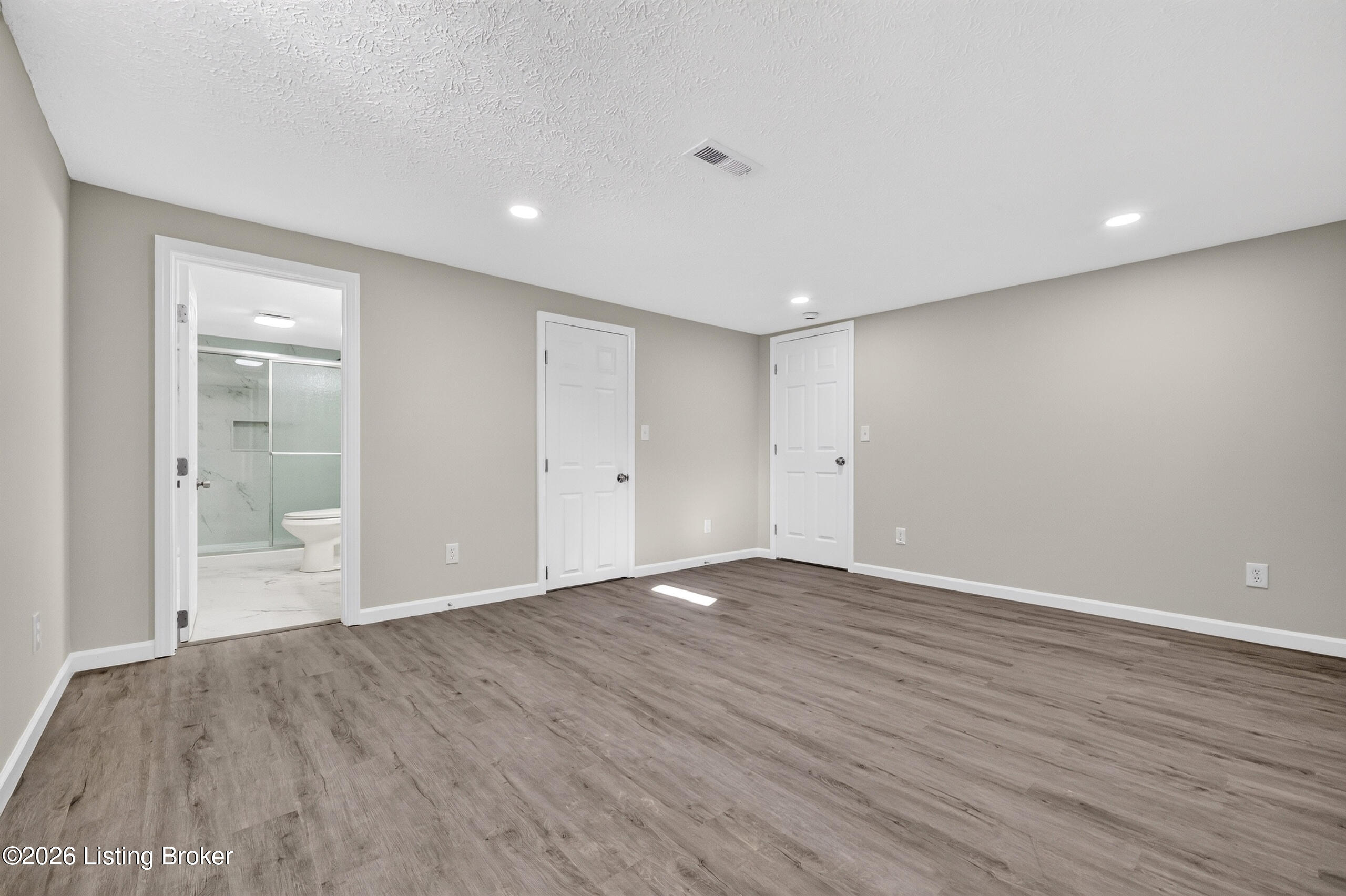 8403 Carmil Dr