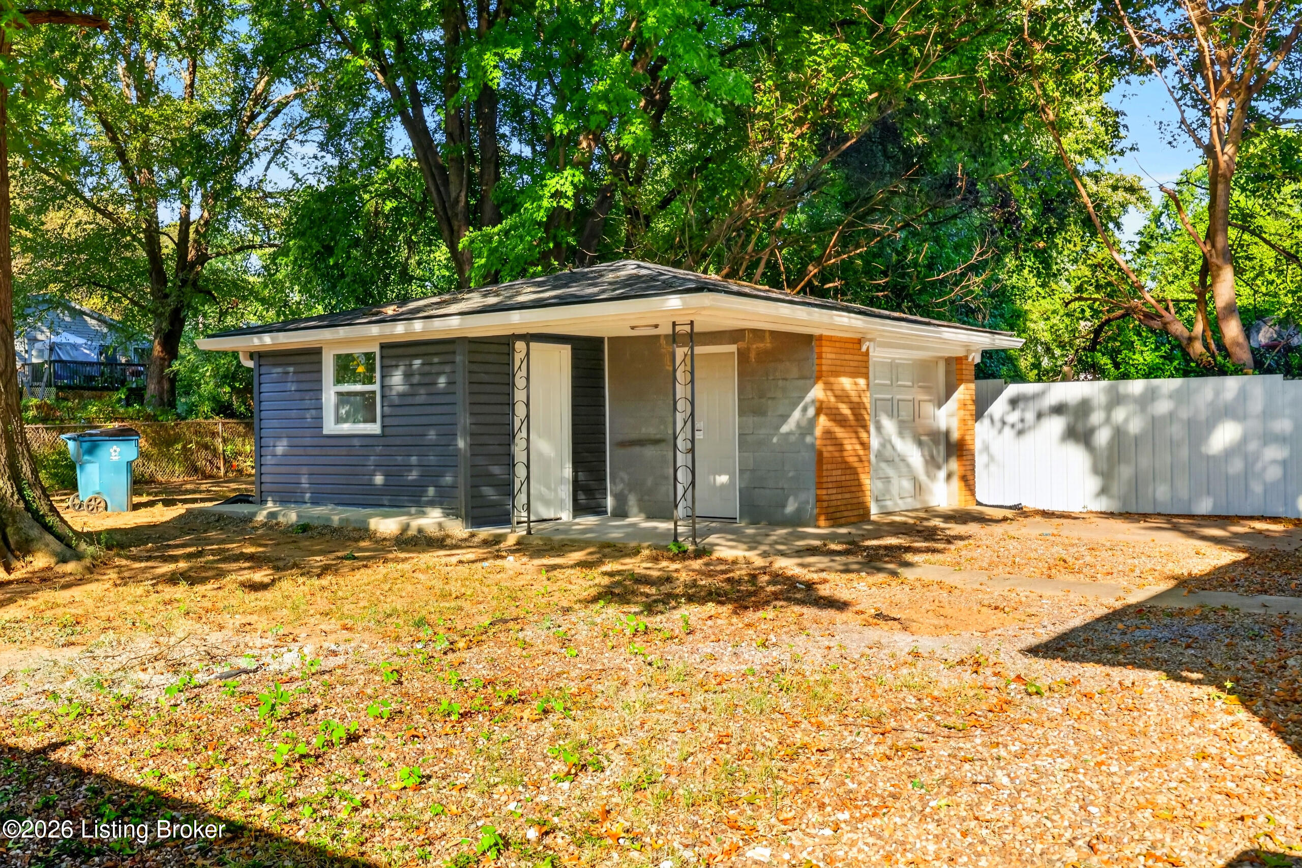 8403 Carmil Dr