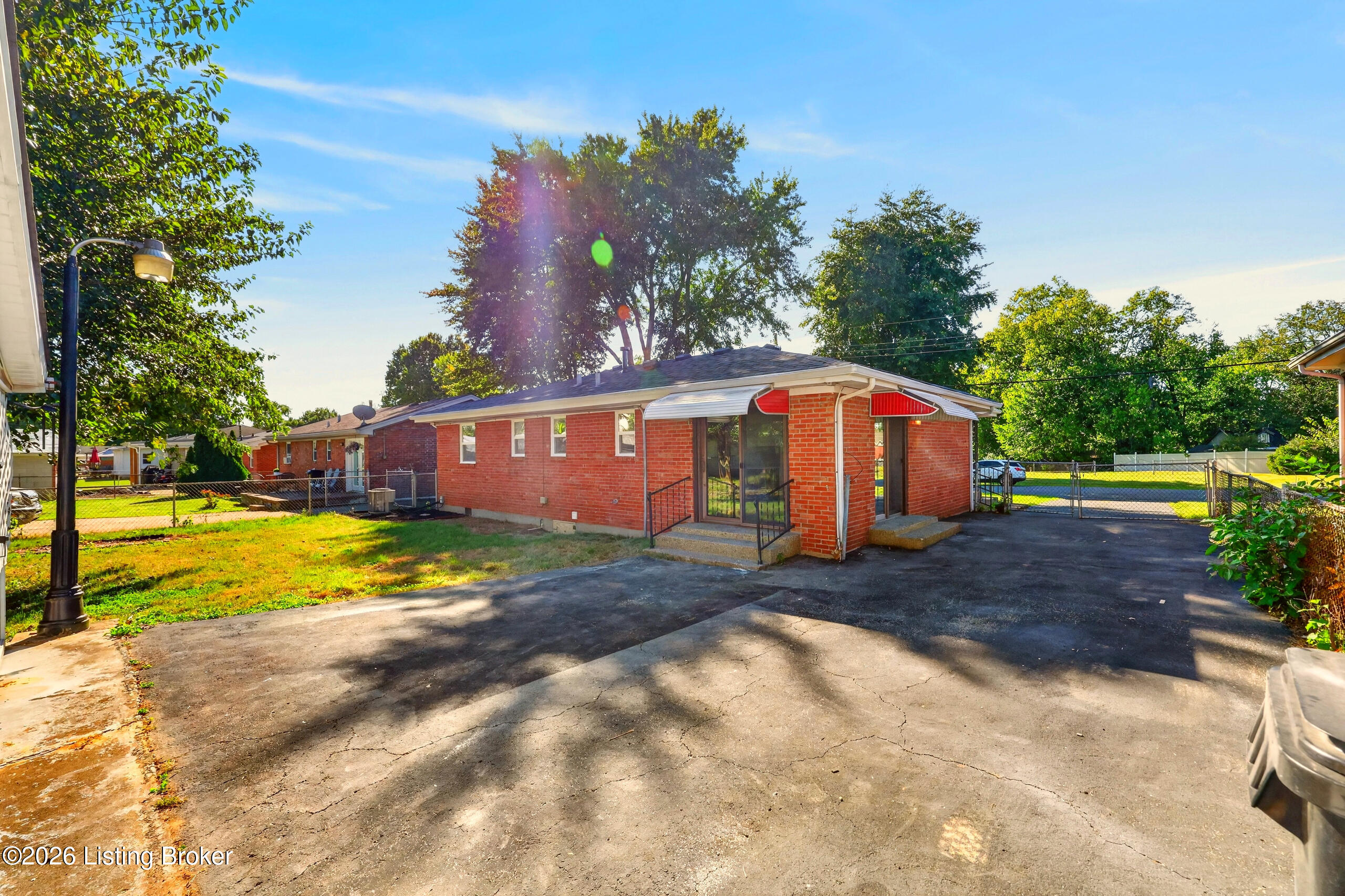 9511 Titan Dr