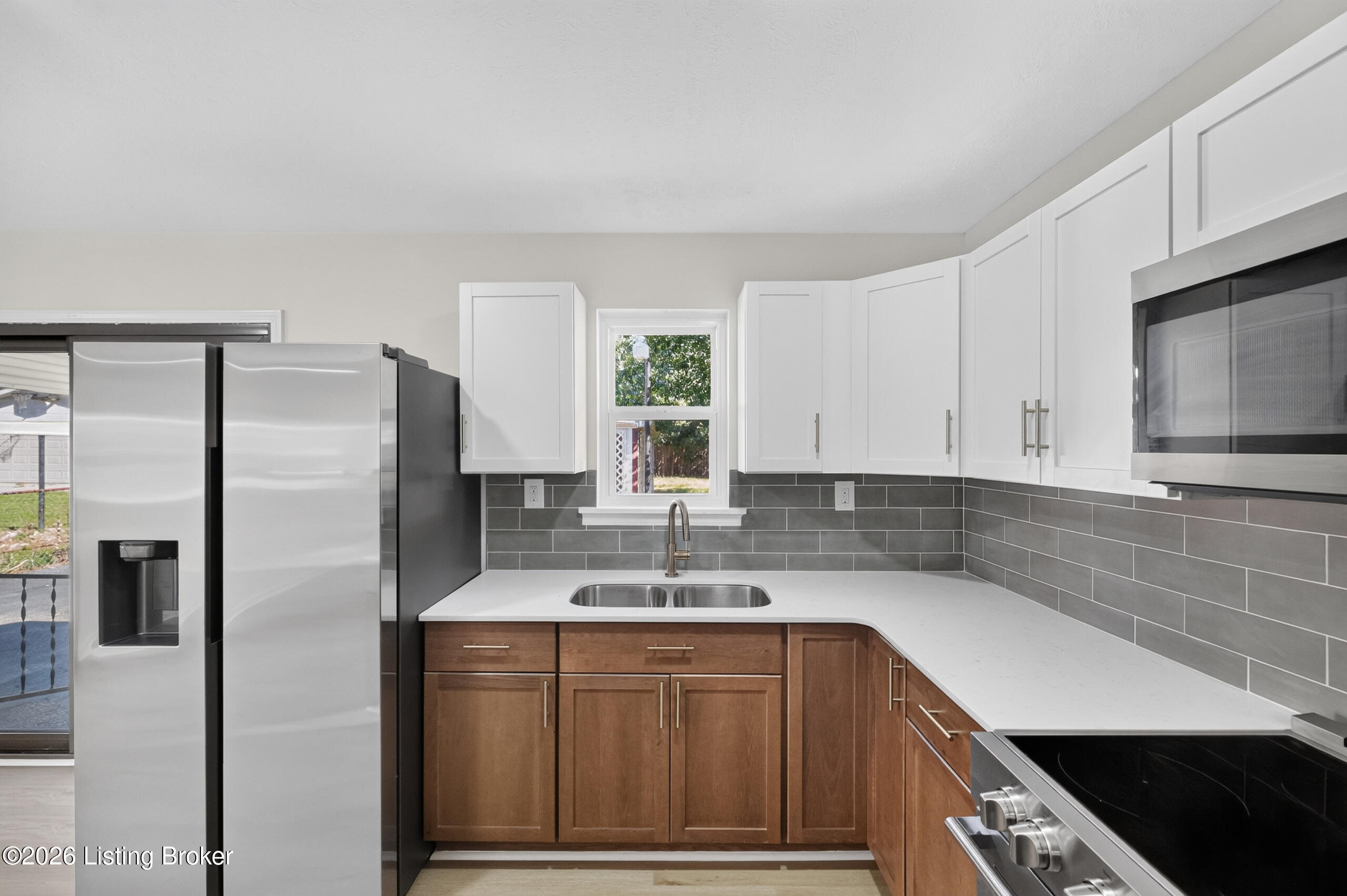 9511 Titan Dr