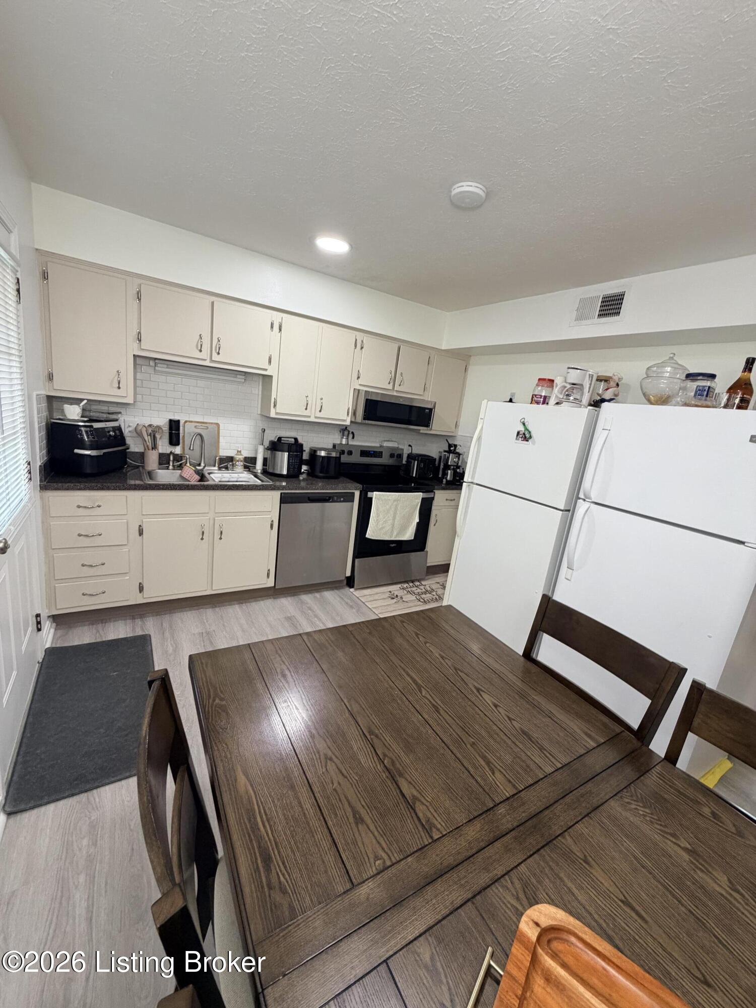 11003 Lanette Ct