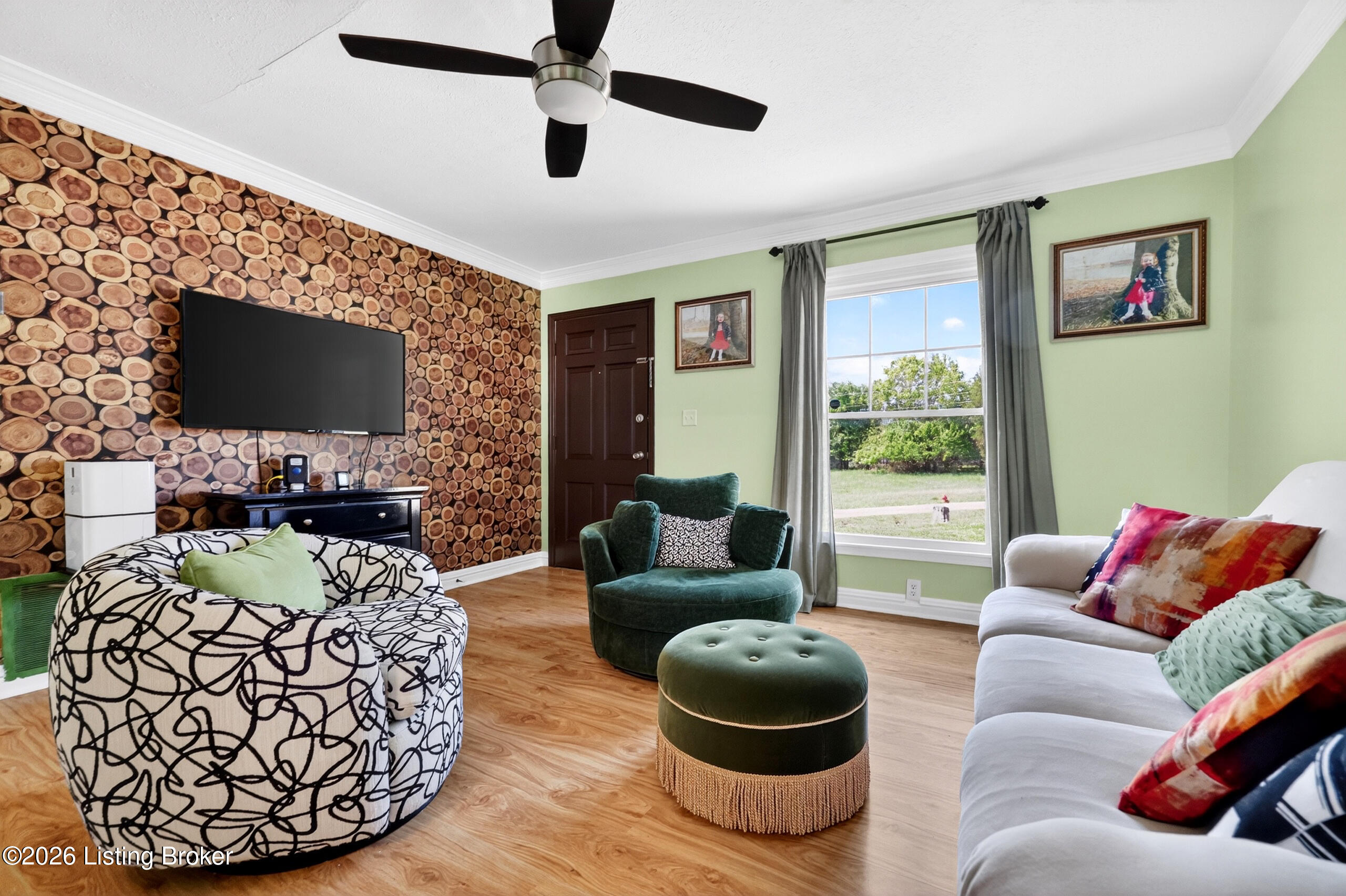 448 New St