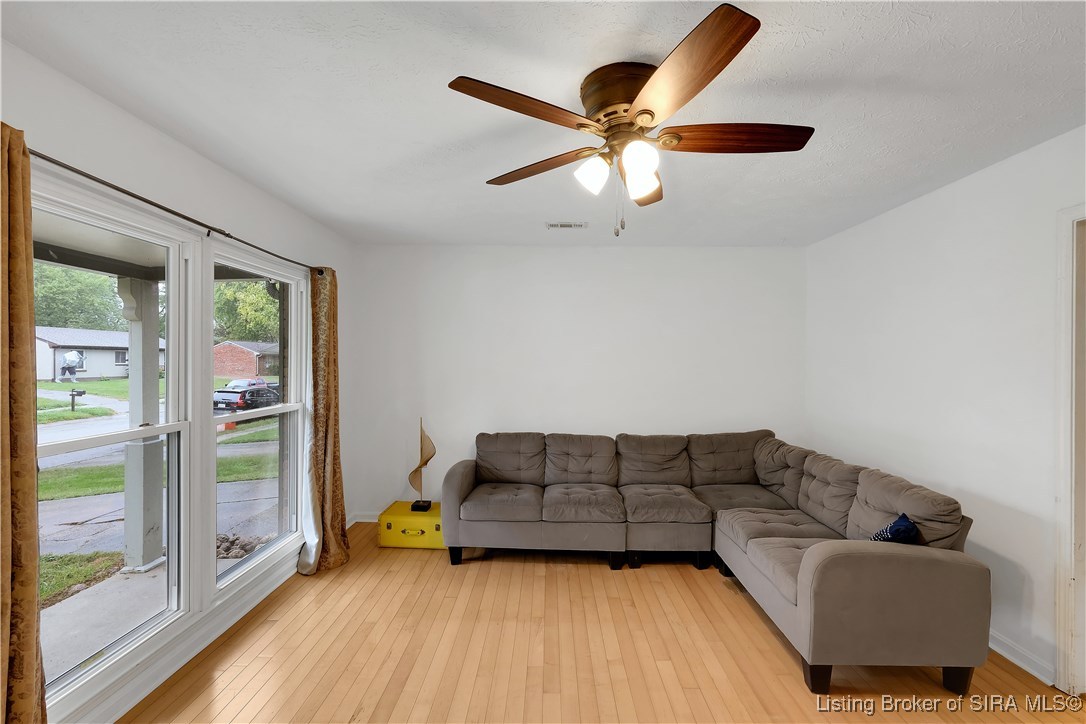 318 Hawthorne Drive