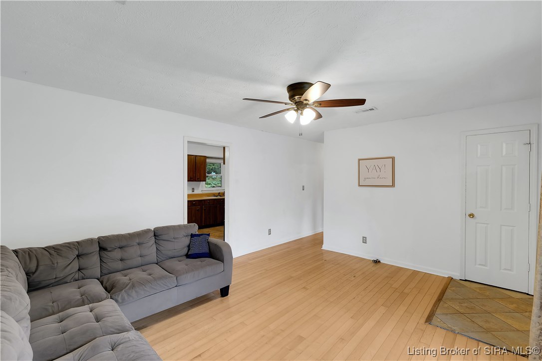 318 Hawthorne Drive
