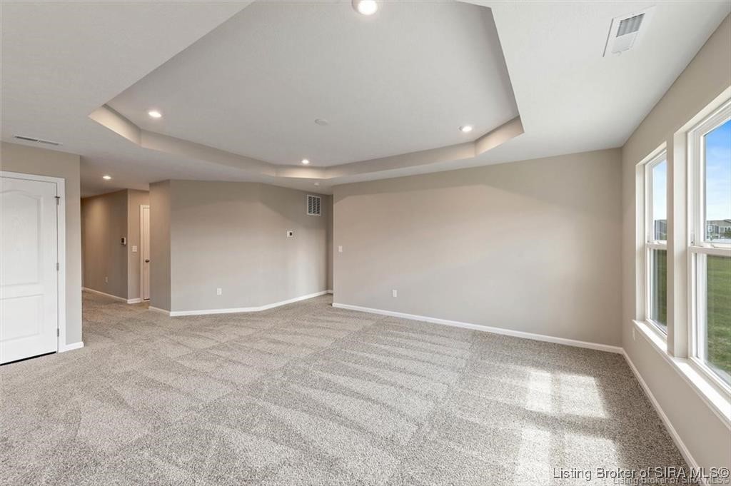 8211 Crescent Cove
