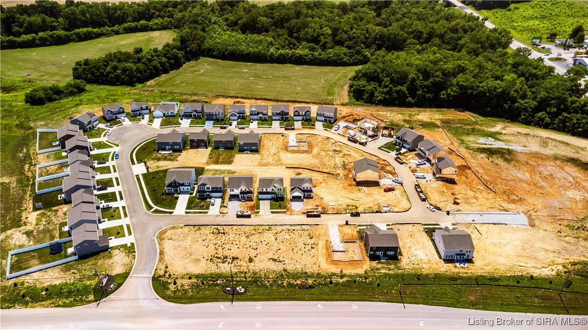 8211 Crescent Cove