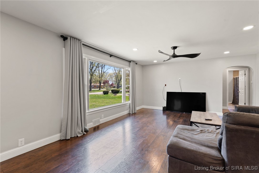 6837 Diamond Heights