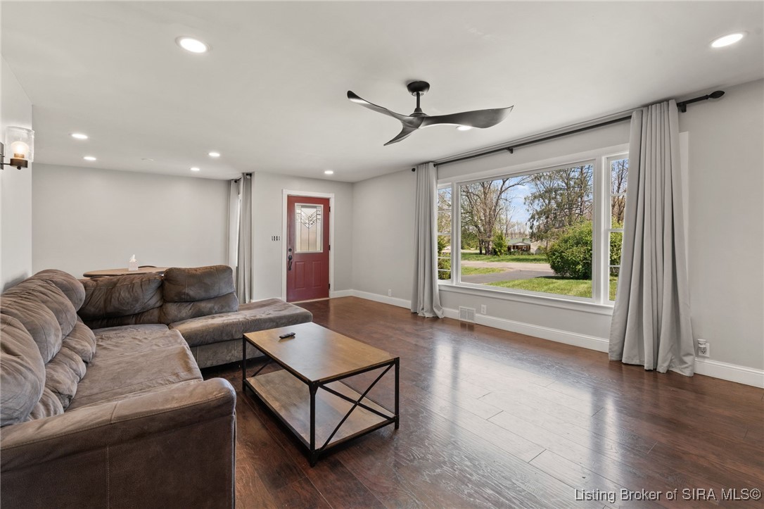 6837 Diamond Heights