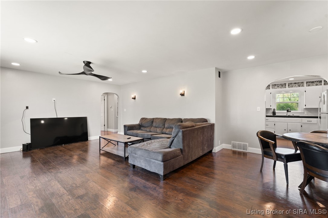 6837 Diamond Heights