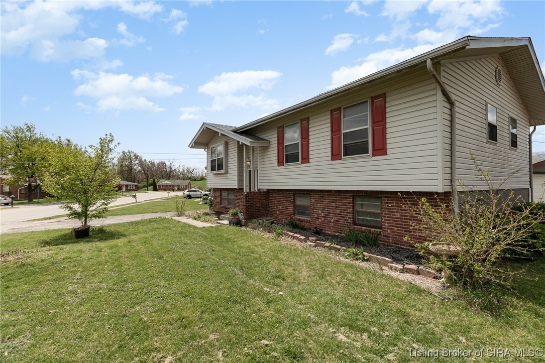 1305 Sportsman Drive