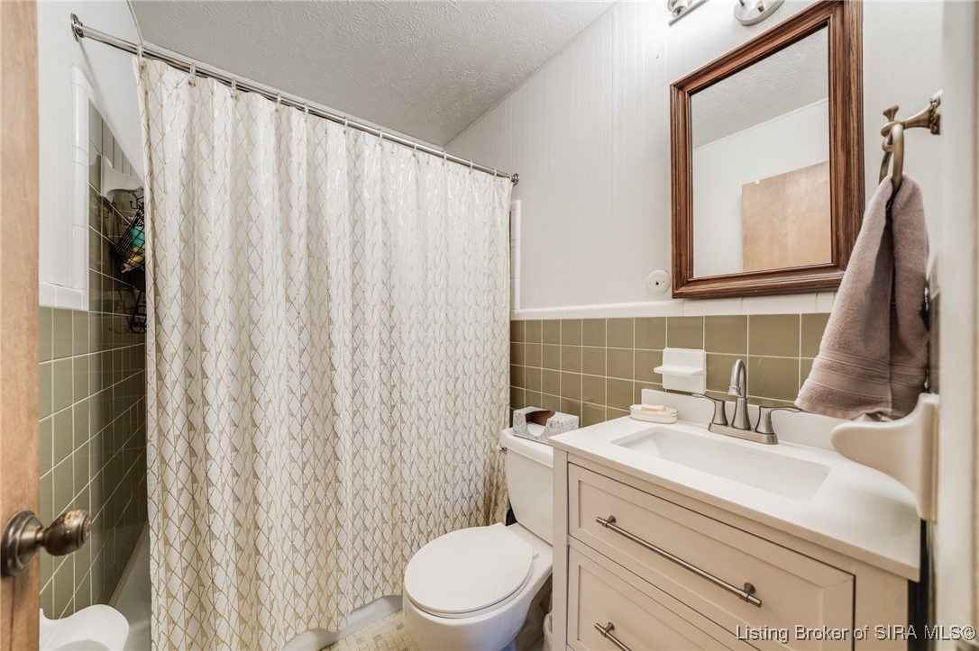 1001 Jonquil Drive